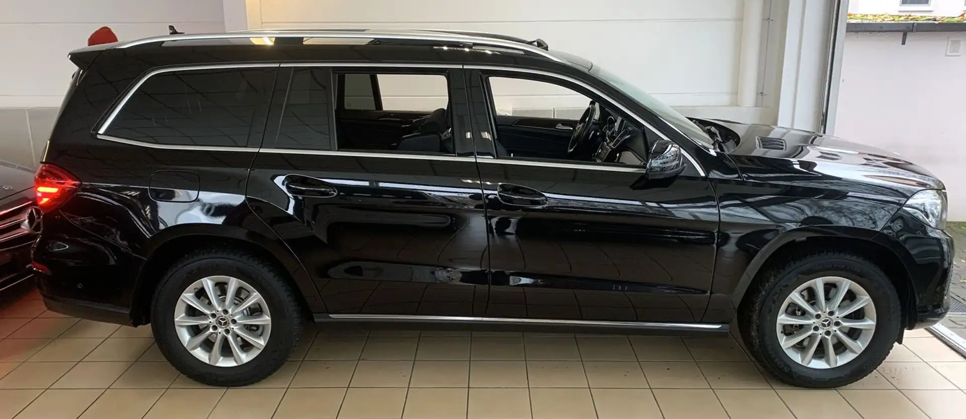 Mercedes-Benz GLS 350 d 4Matic 7-Sitzer 360° Pano LED ACC SHZ AHK Leder Schwarz - 2