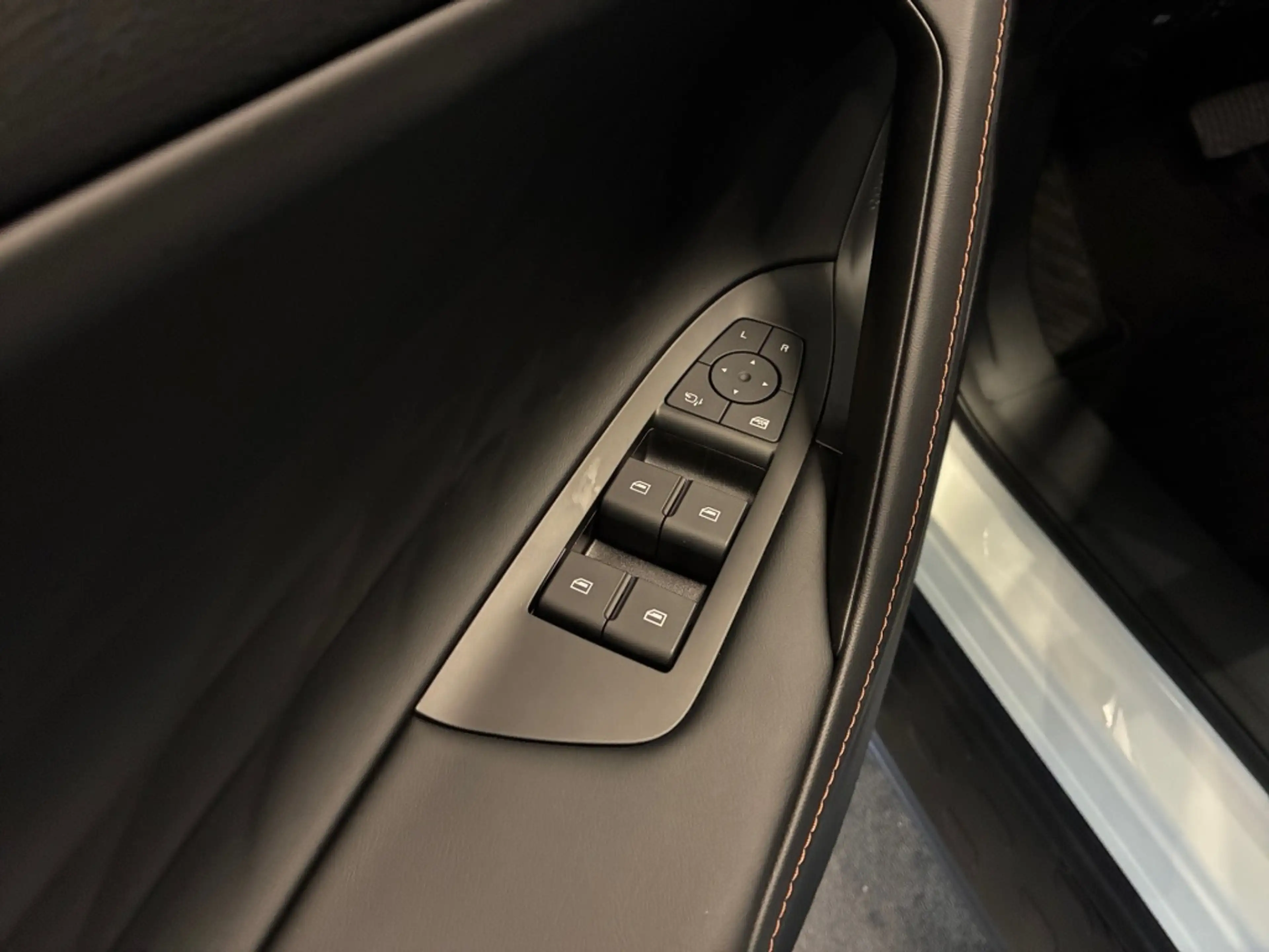 MG HS HS PHEV LUX  HS PHEV Luxury — photo 15