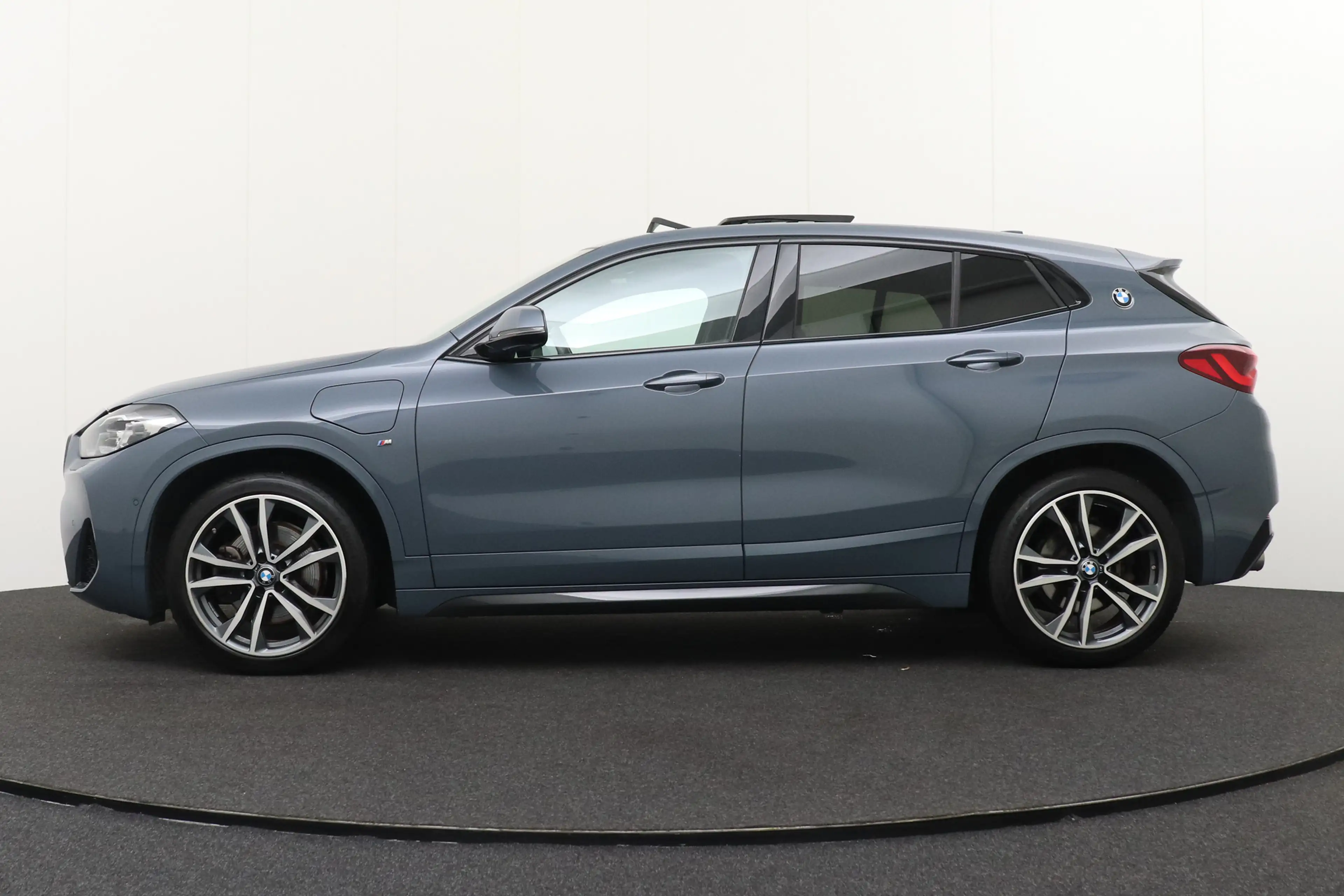 BMW X2 xDrive25e 220PK M-Sport High Exe Pano-dak Adapt.Cr — photo 5