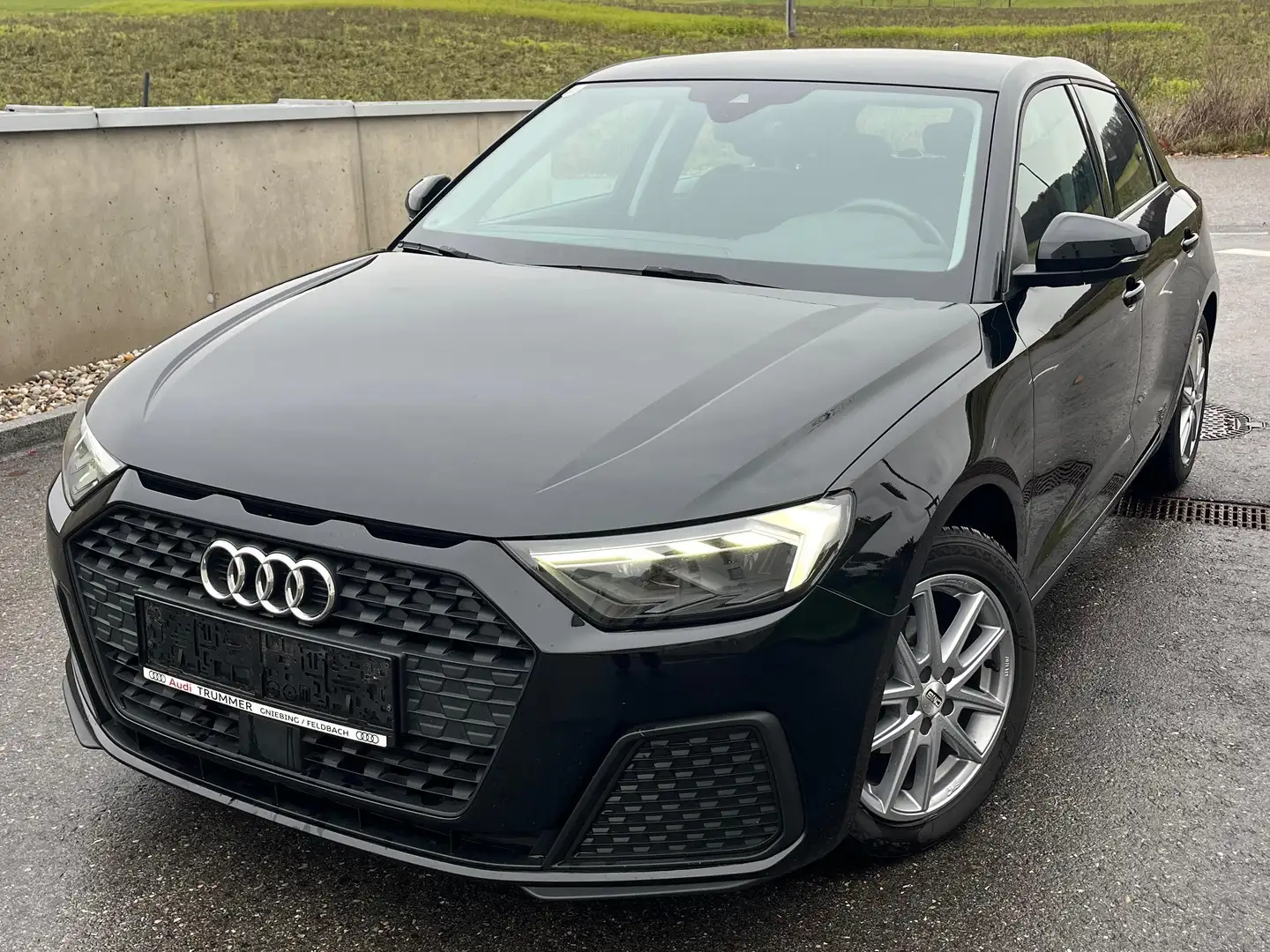 Audi A1 A1 SB 25 TFSI intense Schwarz - 1