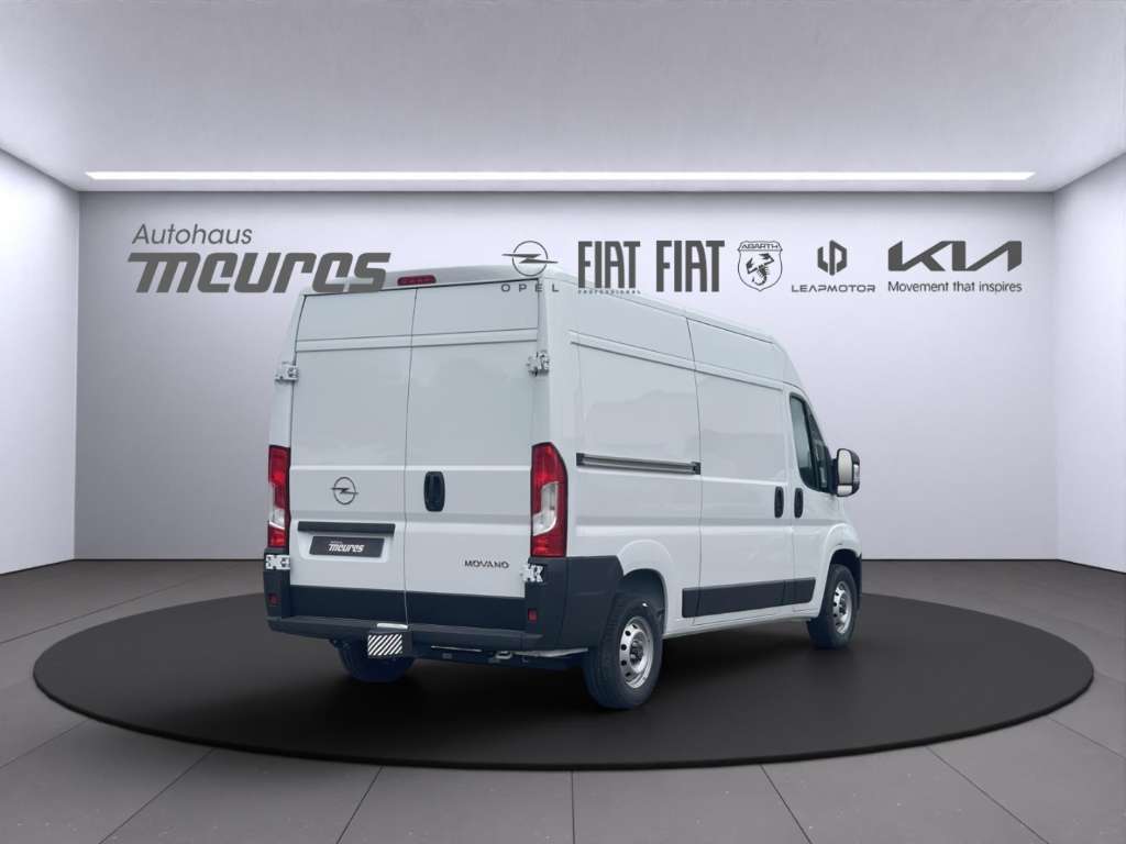 Opel Movano