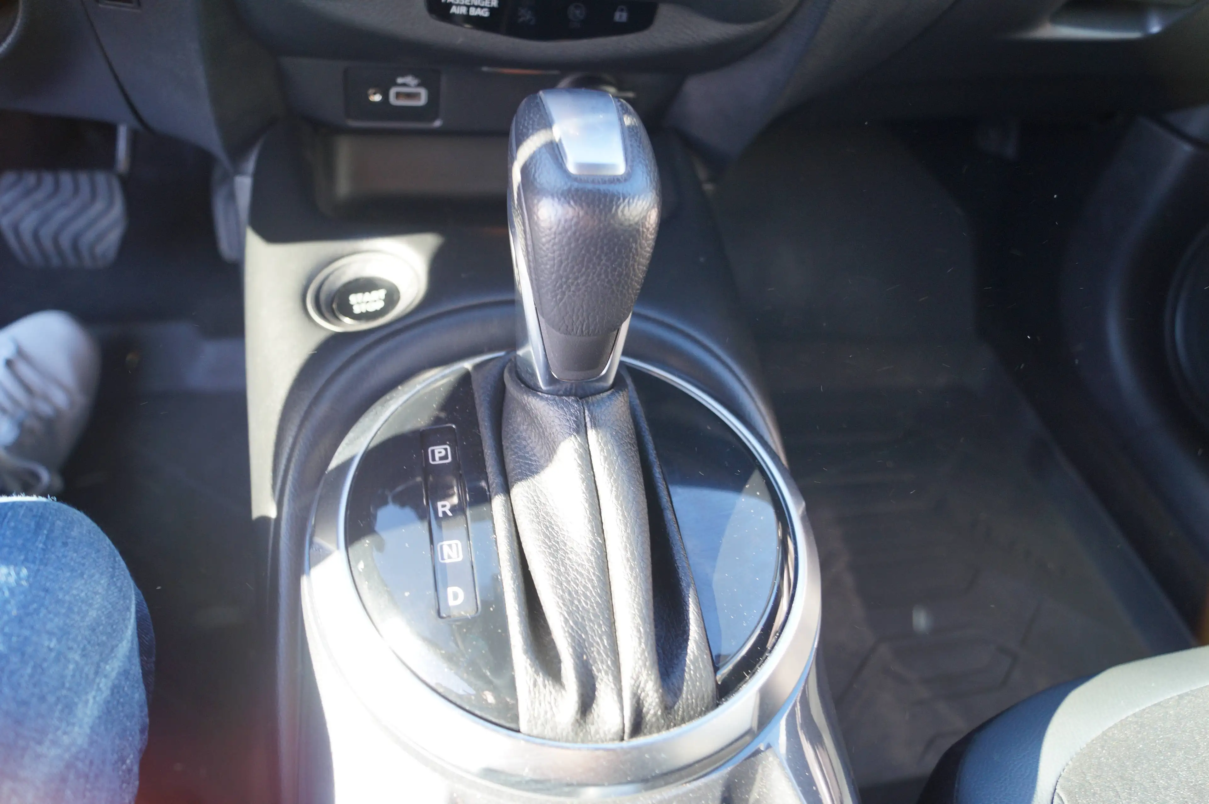Nissan Juke N-Connecta Hybrid — photo 7