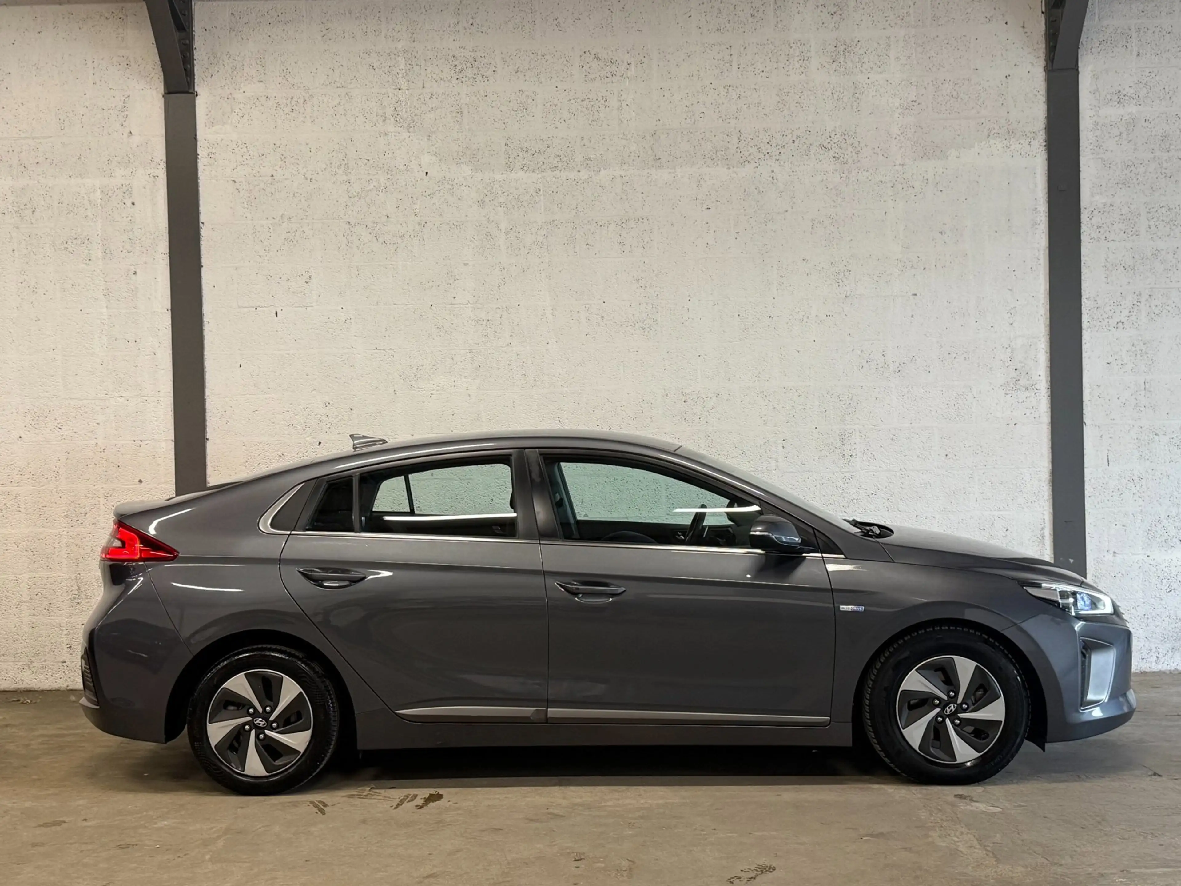 Hyundai IONIQ 1.6 GDi Hybride Aut|Navi|Infinity|Camera|Dealer On — photo 5