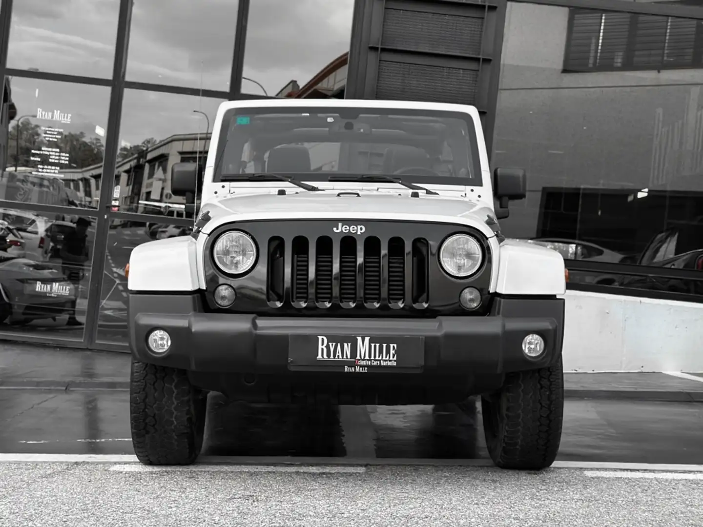 Jeep Wrangler Unlimited 2.8CRD Sahara Aut. Blanco - 2