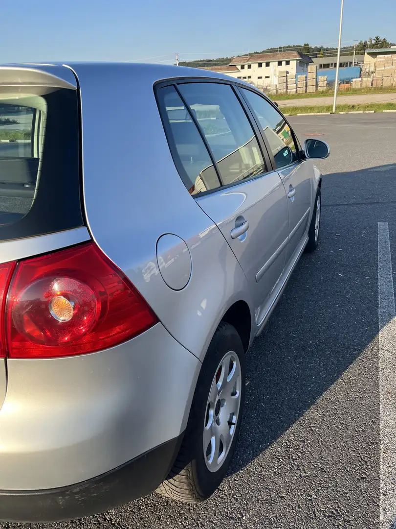 Volkswagen Golf 1.9 TDI 6. Gang 4Motion Sportline Silber - 2