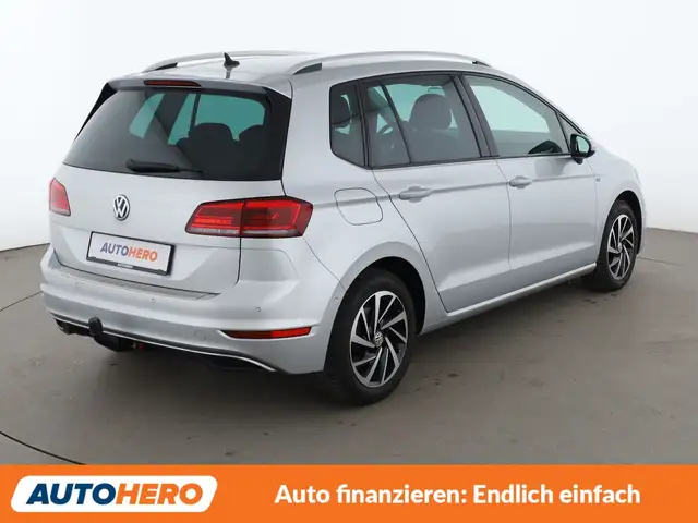 Volkswagen Golf view 6