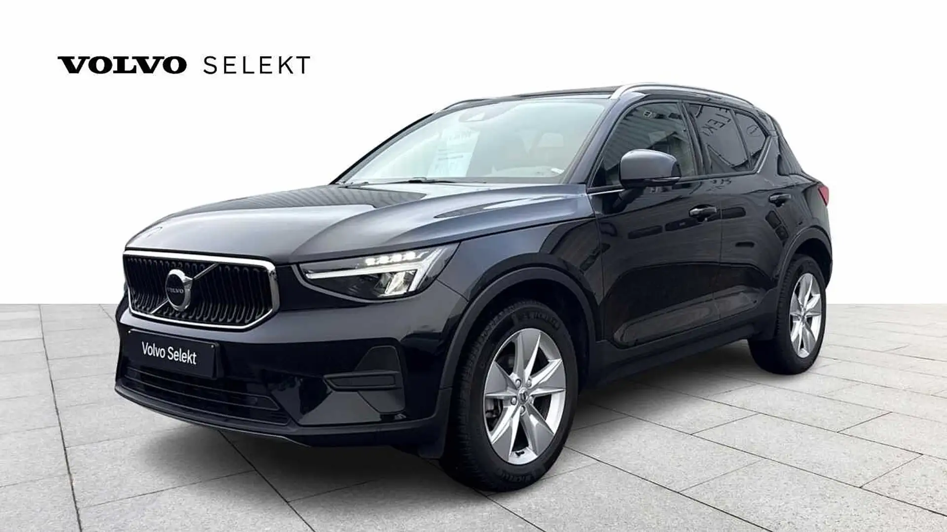 Volvo XC40 Core, T2 Automaat, Benzine Noir - 1