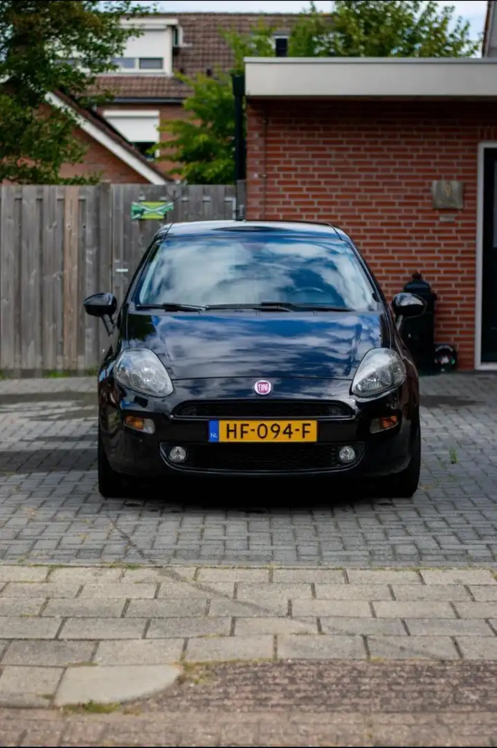 Fiat Punto 1.3 M-Jet Lounge Zwart - 1