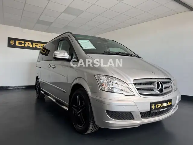 Mercedes-Benz Viano view 5