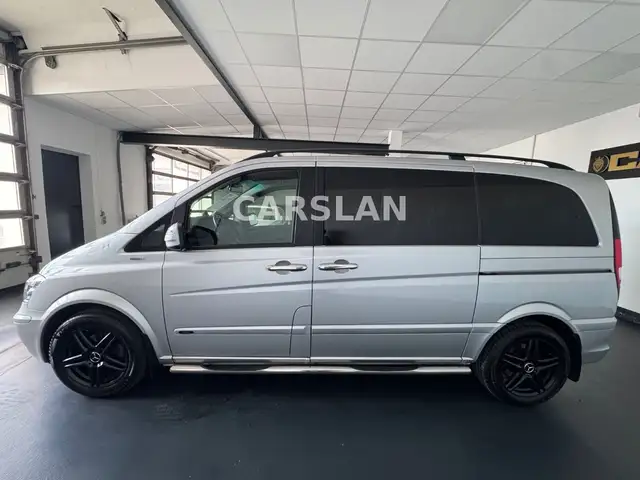Mercedes-Benz Viano view 9