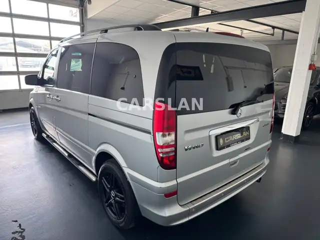 Mercedes-Benz Viano view 10