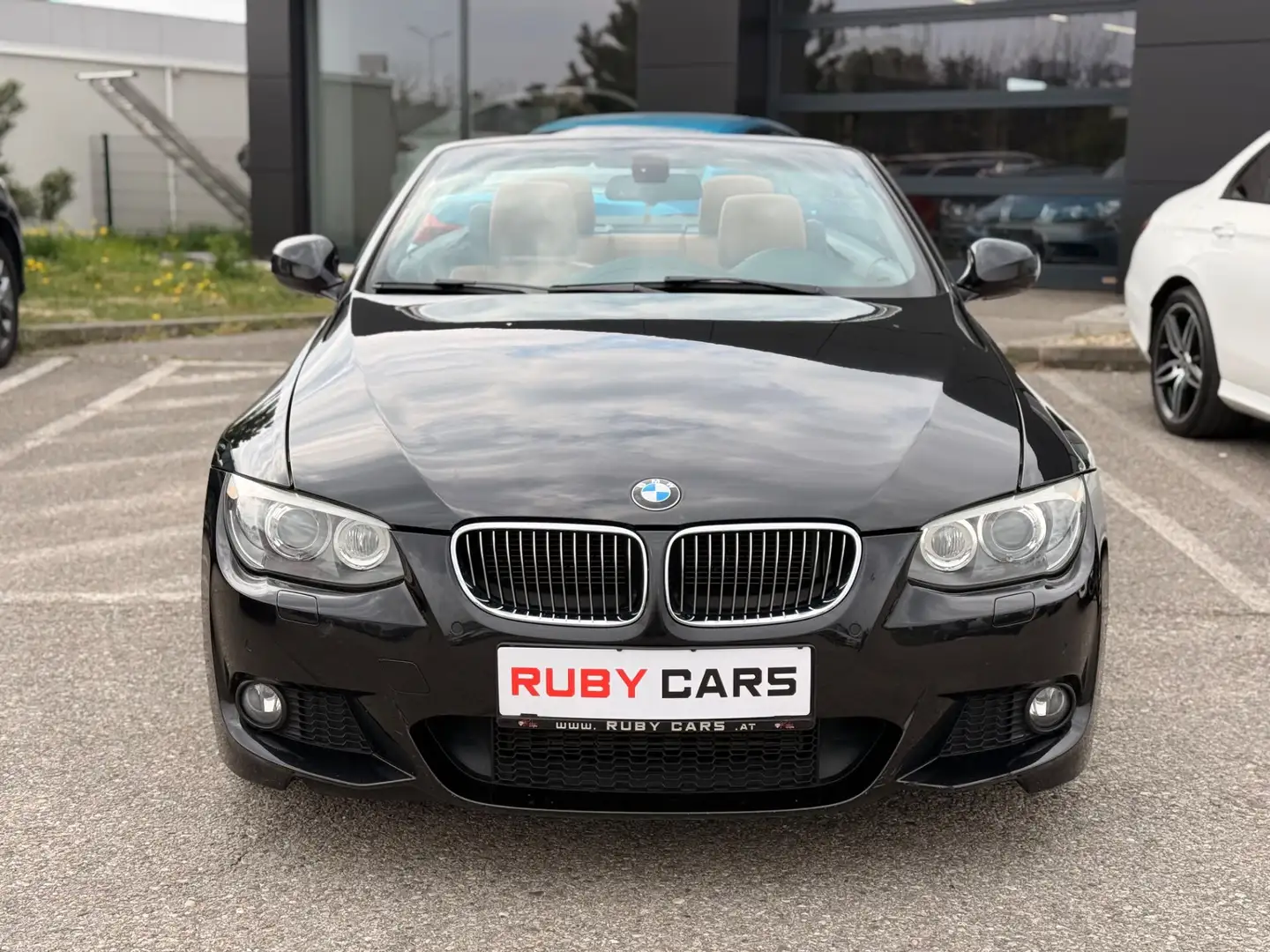 BMW 330 3er Cabrio- 330d LCI M Sportpaket Schwarz - 2
