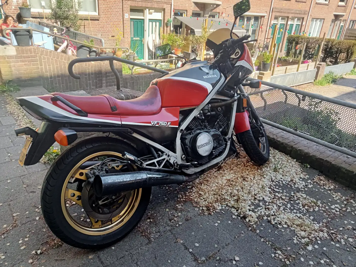 Honda VF 750 Чорний - 2