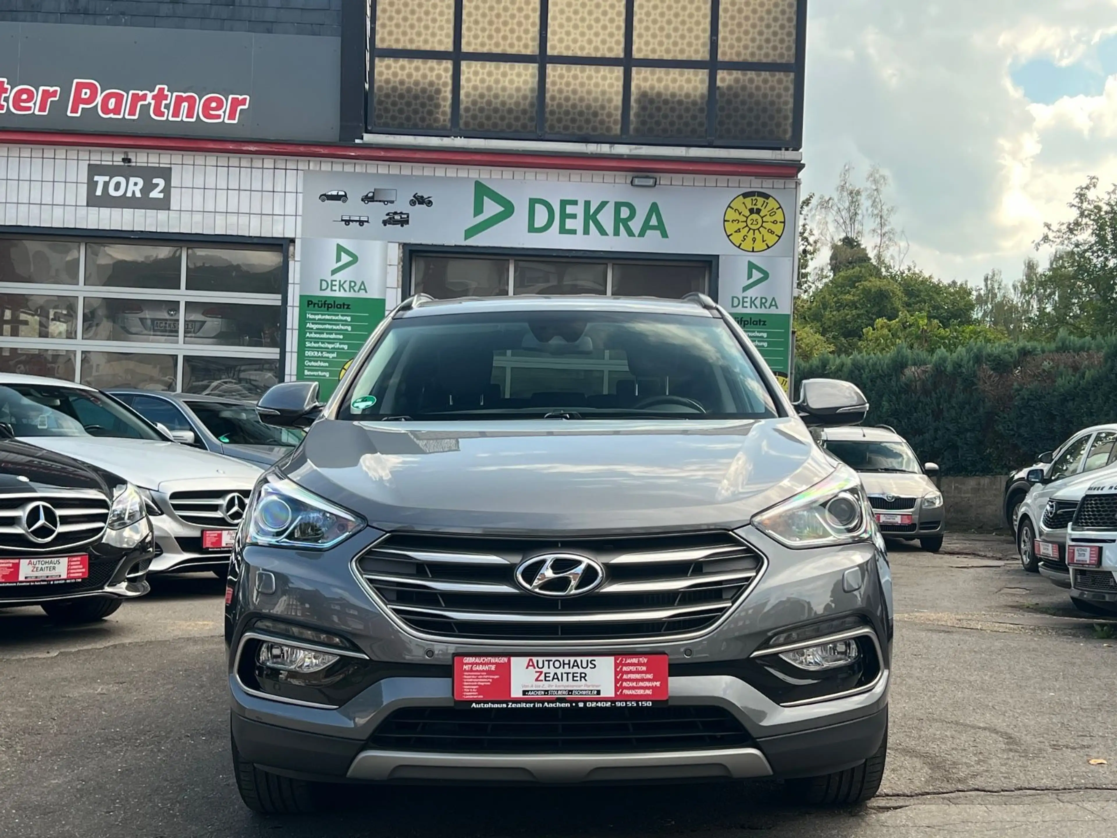 Hyundai SANTA FE blue Style 2WD*Leder*1.Hand* — photo 3