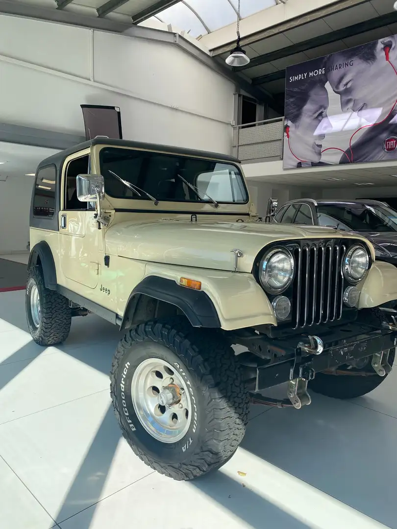 Jeep CJ-7 Corvette LT1 5.7 V8, H-Kennzeichen Beige - 1