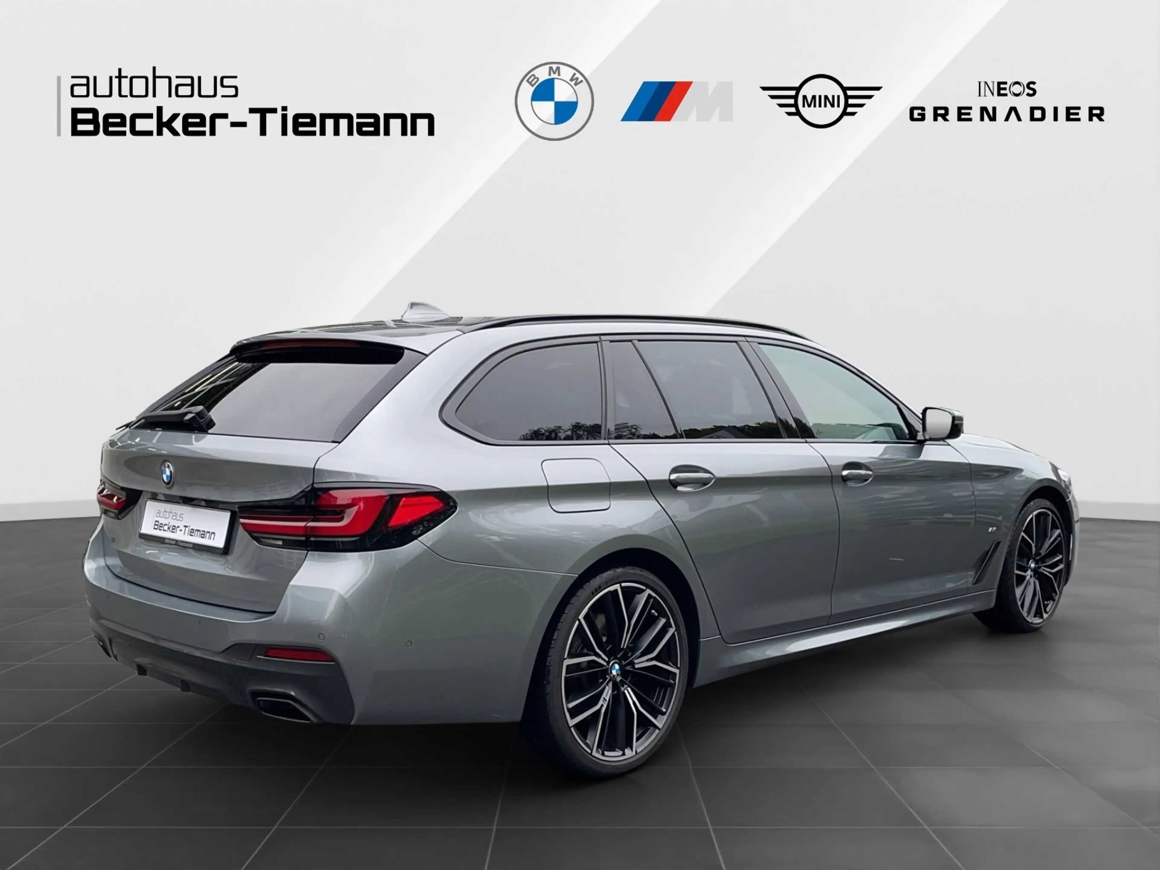 BMW 540 d xDrive Touring/ M Sport Pro/ AHK/ Standhzg./ HUD — photo 6