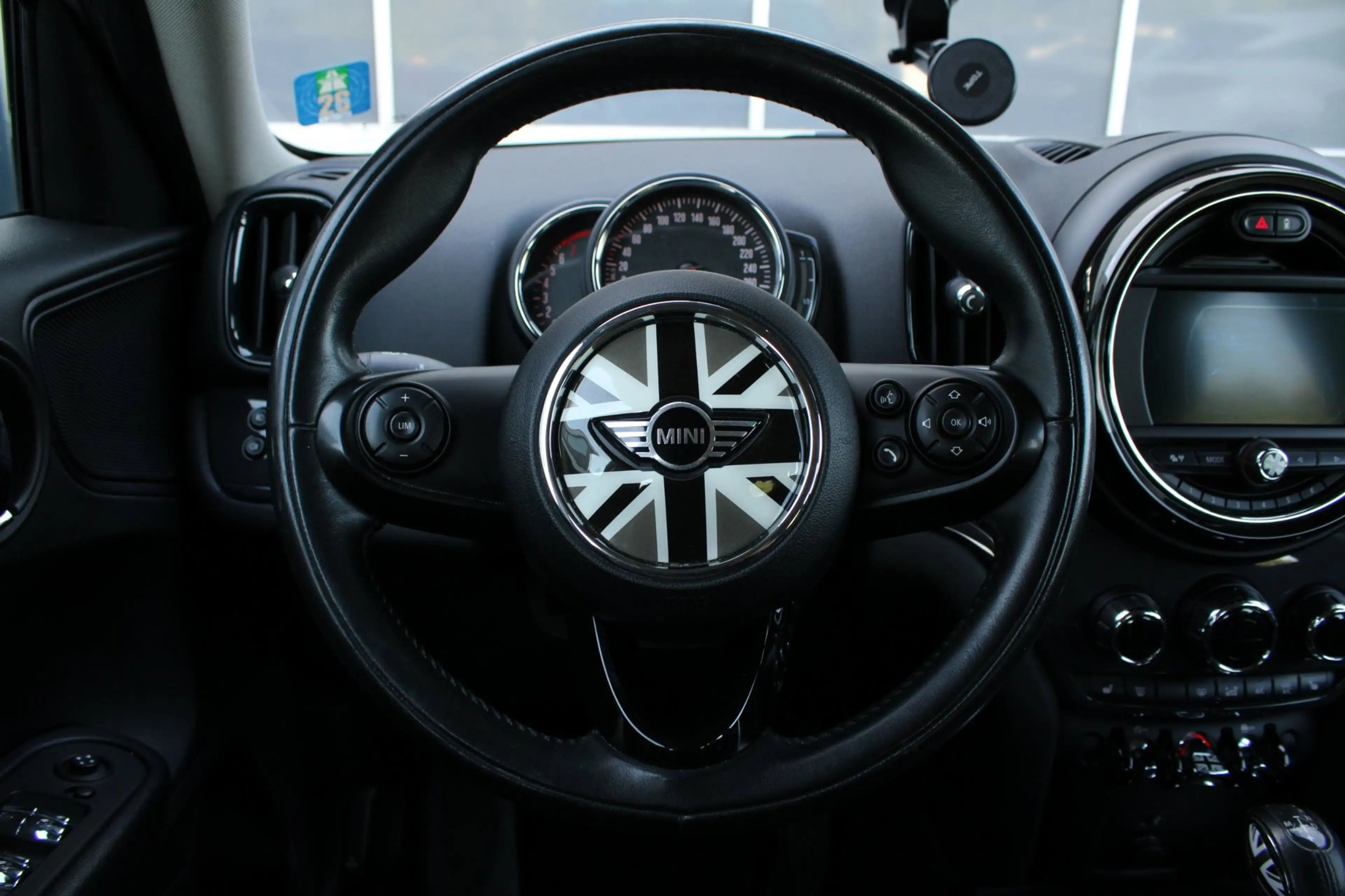 MINI One Countryman 1.5 Pepper — photo 19