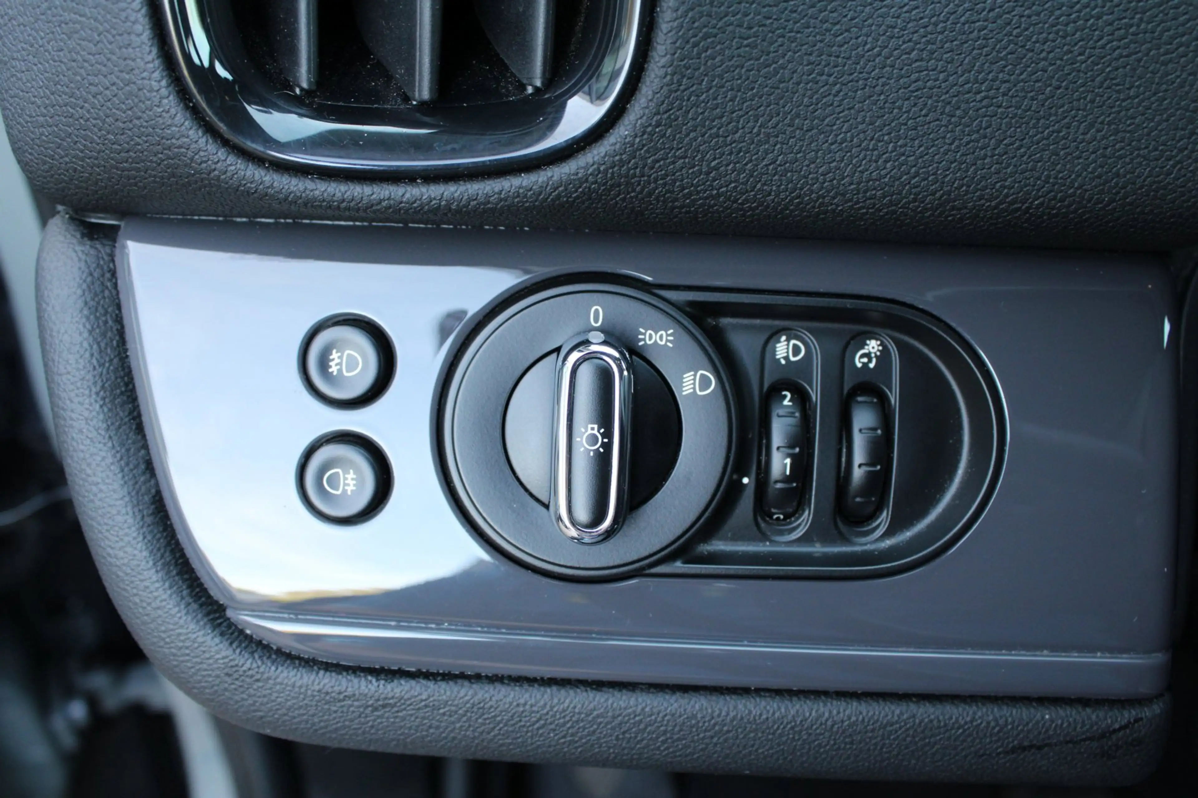 MINI One Countryman 1.5 Pepper — photo 22
