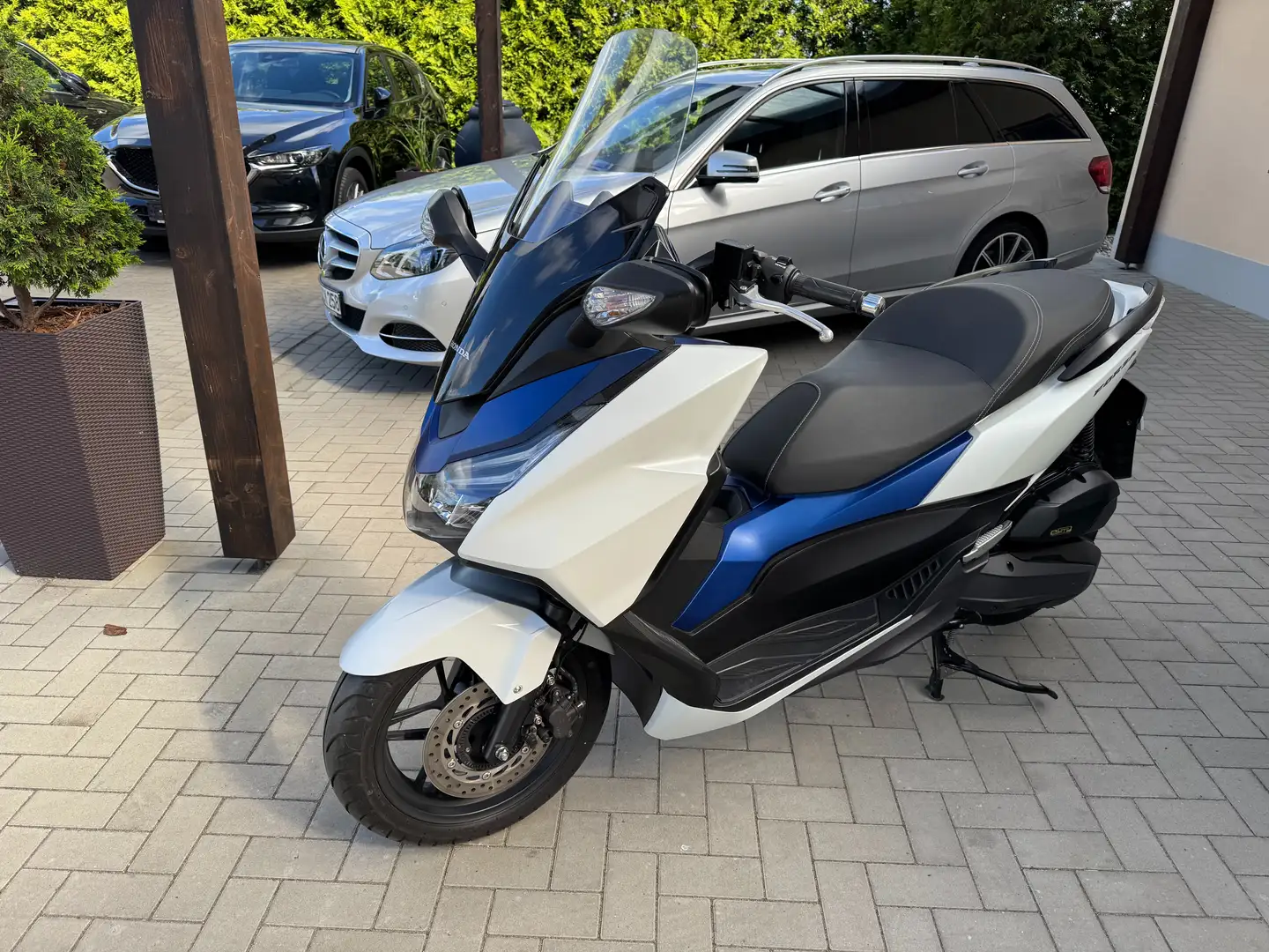 Honda Forza 125 Alb - 2