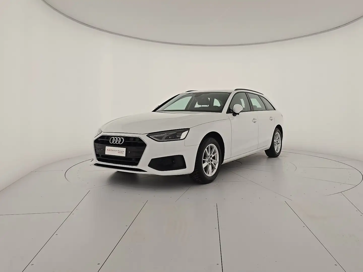Audi A4 Avant 35 TDI/163 CV S tronic Business Bianco - 1