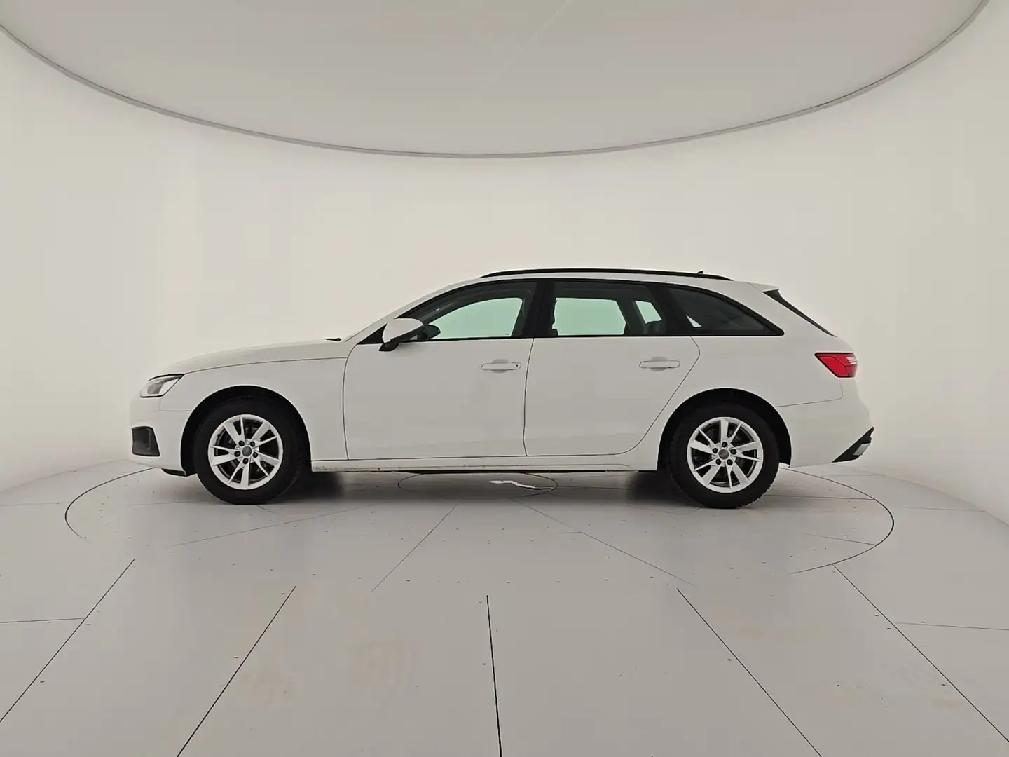 Audi A4 Avant 35 TDI/163 CV S tronic Business Bianco - 2