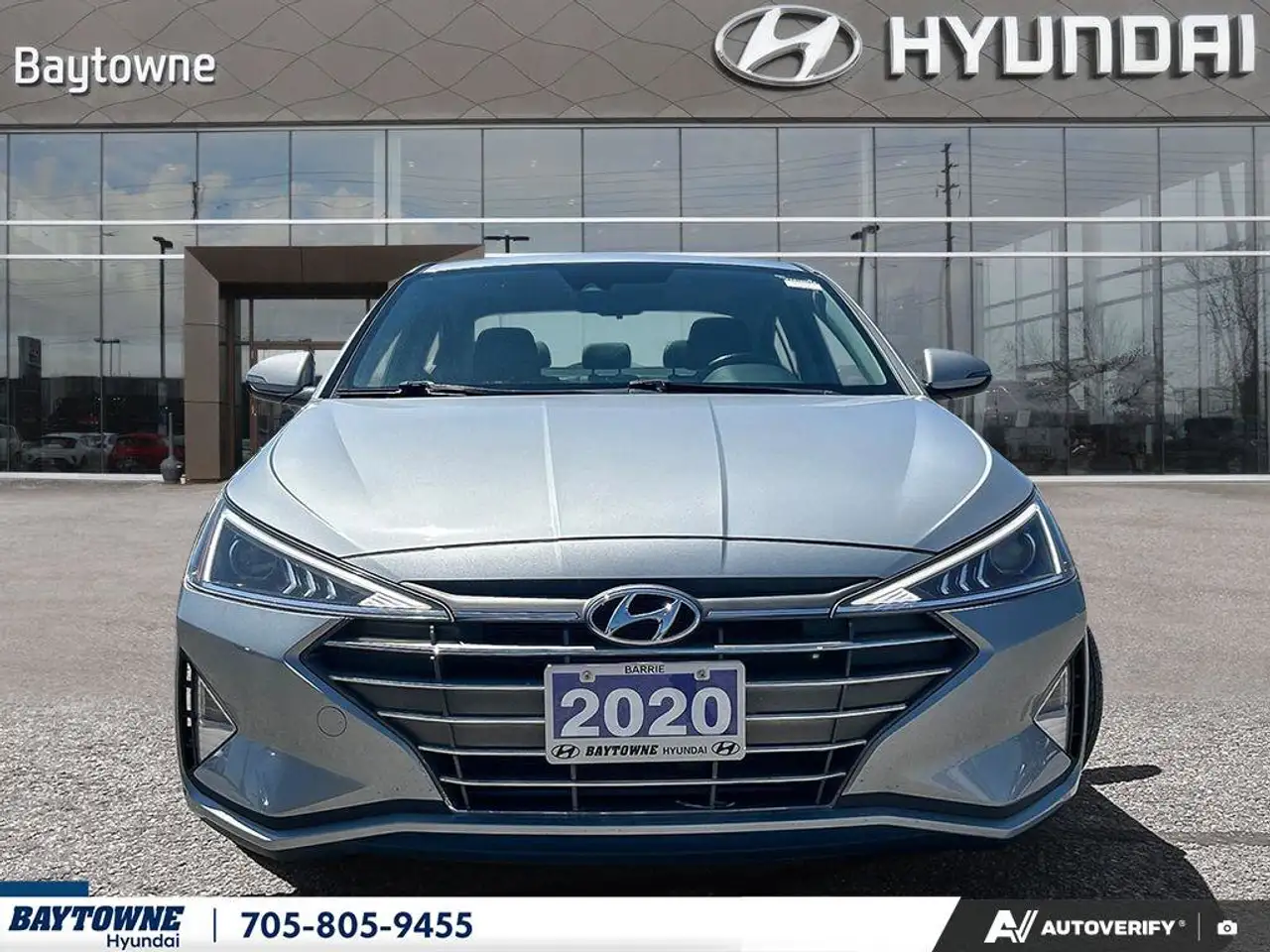 Hyundai ELANTRA fotografie Hyundai ELANTRA