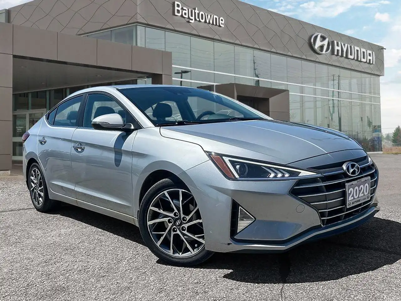 Hyundai ELANTRA fotografie Hyundai ELANTRA