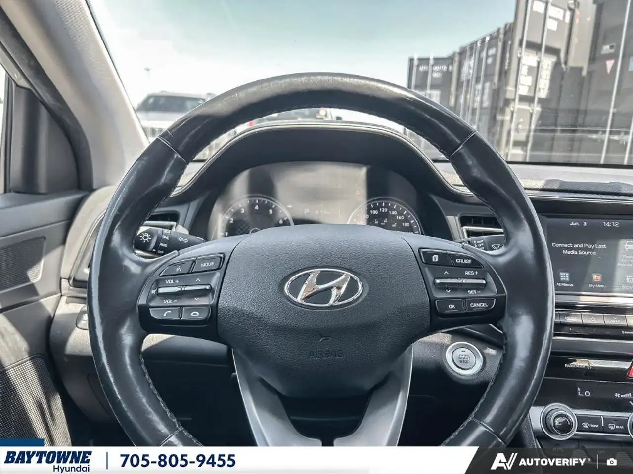 Hyundai ELANTRA fotografie Hyundai ELANTRA