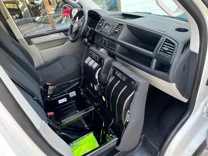 Volkswagen Transporter Kombi PRO 2.0 TDI BMT Techo Medio 2017, foto 32