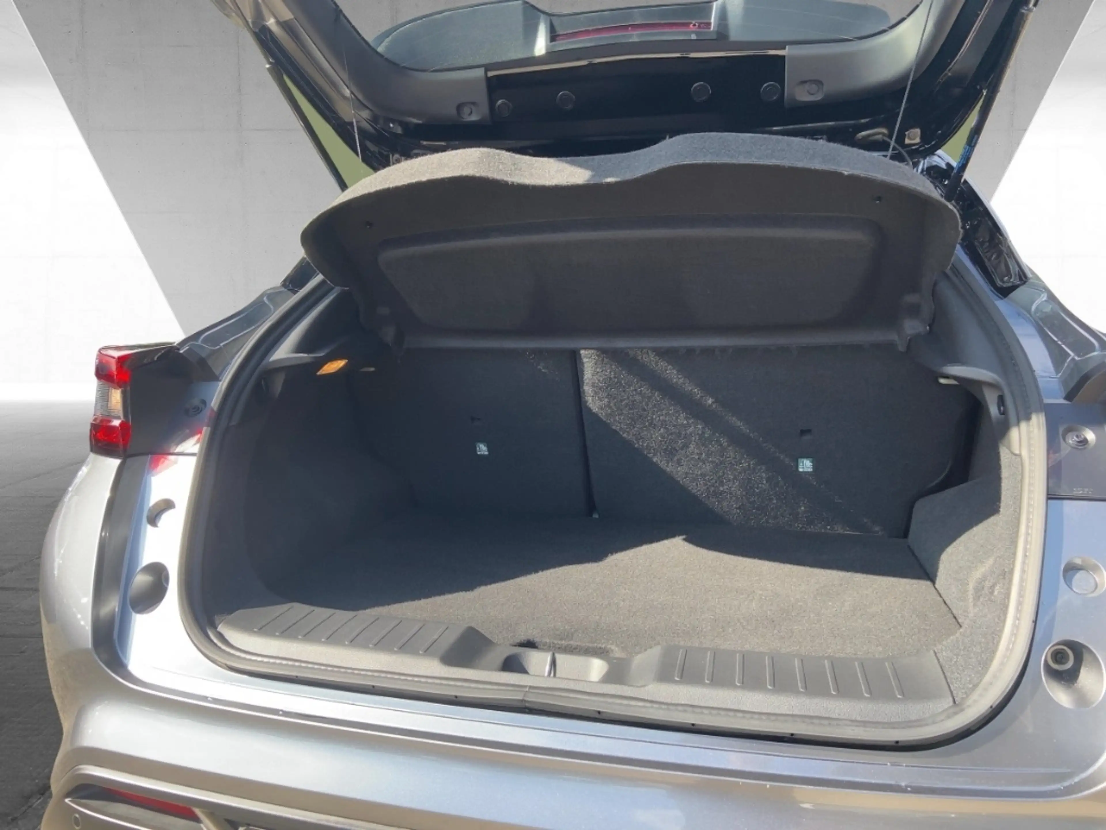 Nissan Juke N-CONNECTA 1.6 Hybrid 143 PS Automatik/Winter/ProP — photo 12