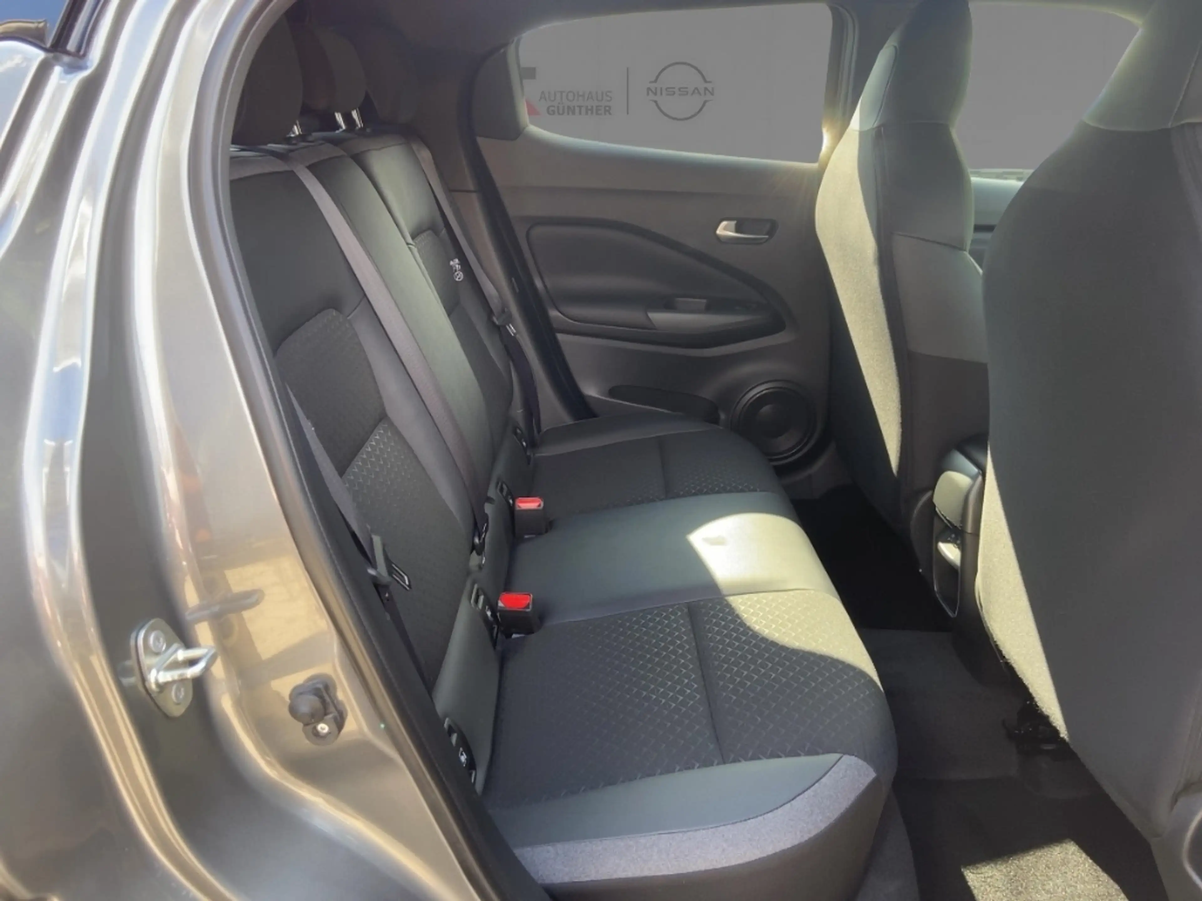 Nissan Juke N-CONNECTA 1.6 Hybrid 143 PS Automatik/Winter/ProP — photo 11