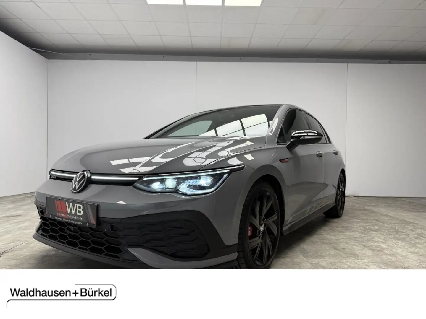 Volkswagen Golf VIII GTI Clubsport 2.0 TSI DSG Klima Navi Leder Grau - 1