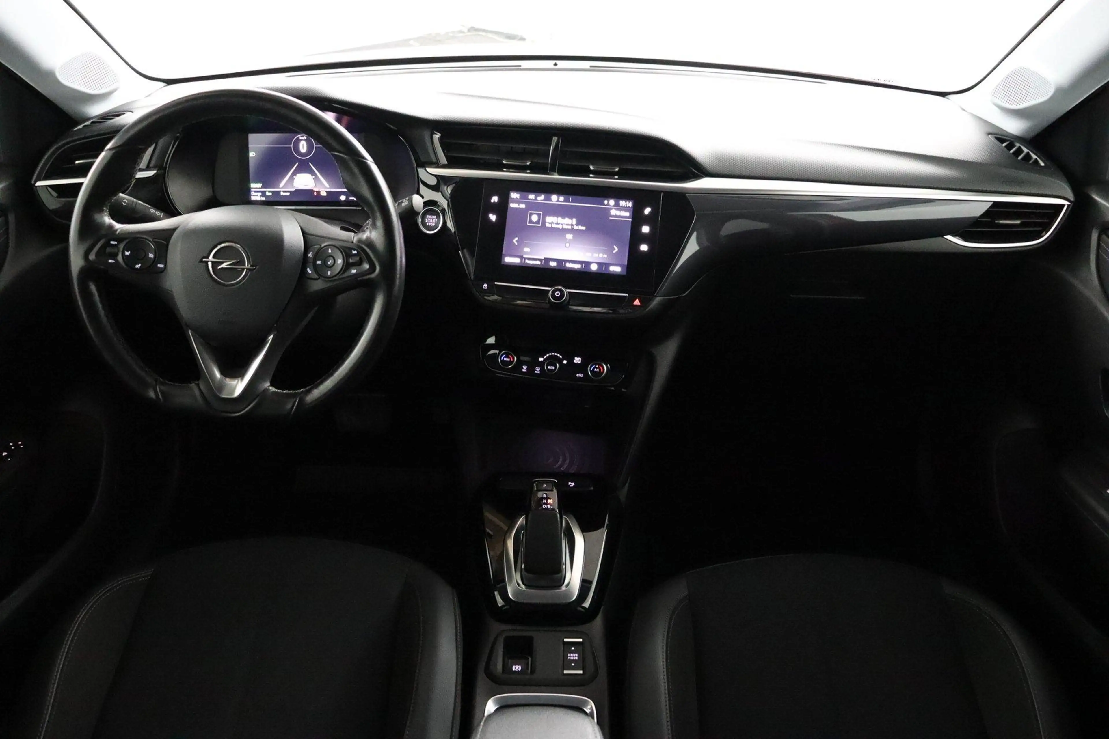 Opel Corsa-e e-Launch Edition 50 kWh — photo 4