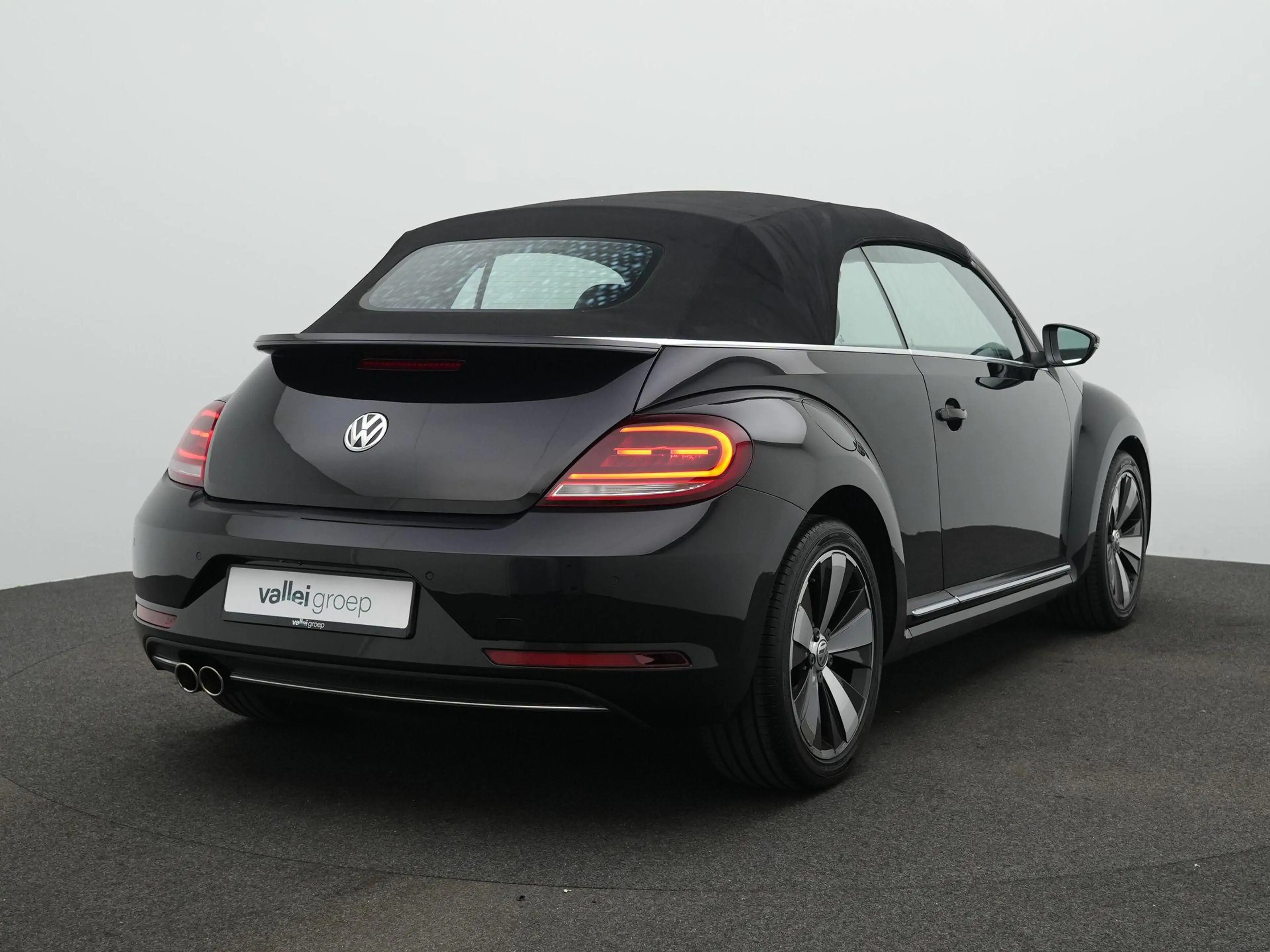 Volkswagen Beetle Cabriolet 1.4 TSI 150 pk DSG Design | Leder | Acht — photo 7