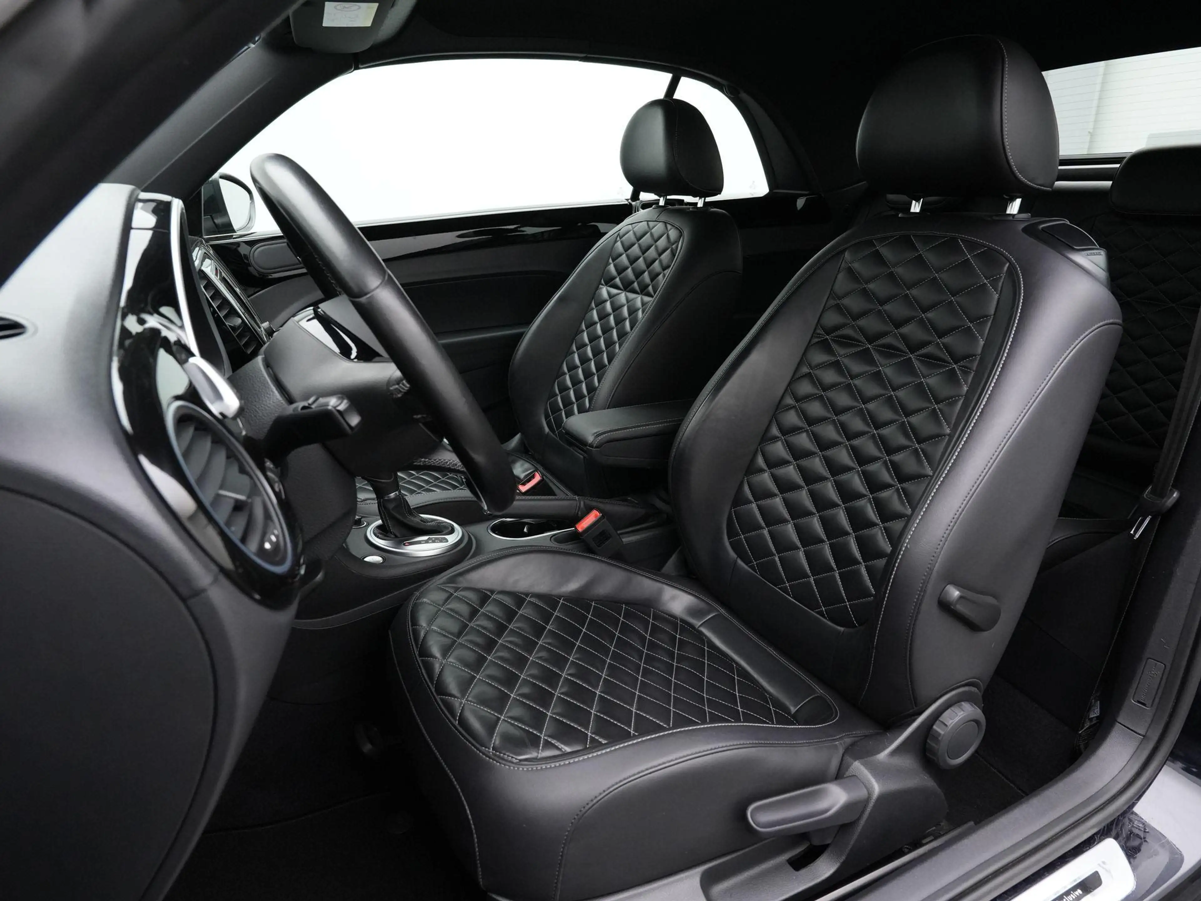 Volkswagen Beetle Cabriolet 1.4 TSI 150 pk DSG Design | Leder | Acht — photo 5