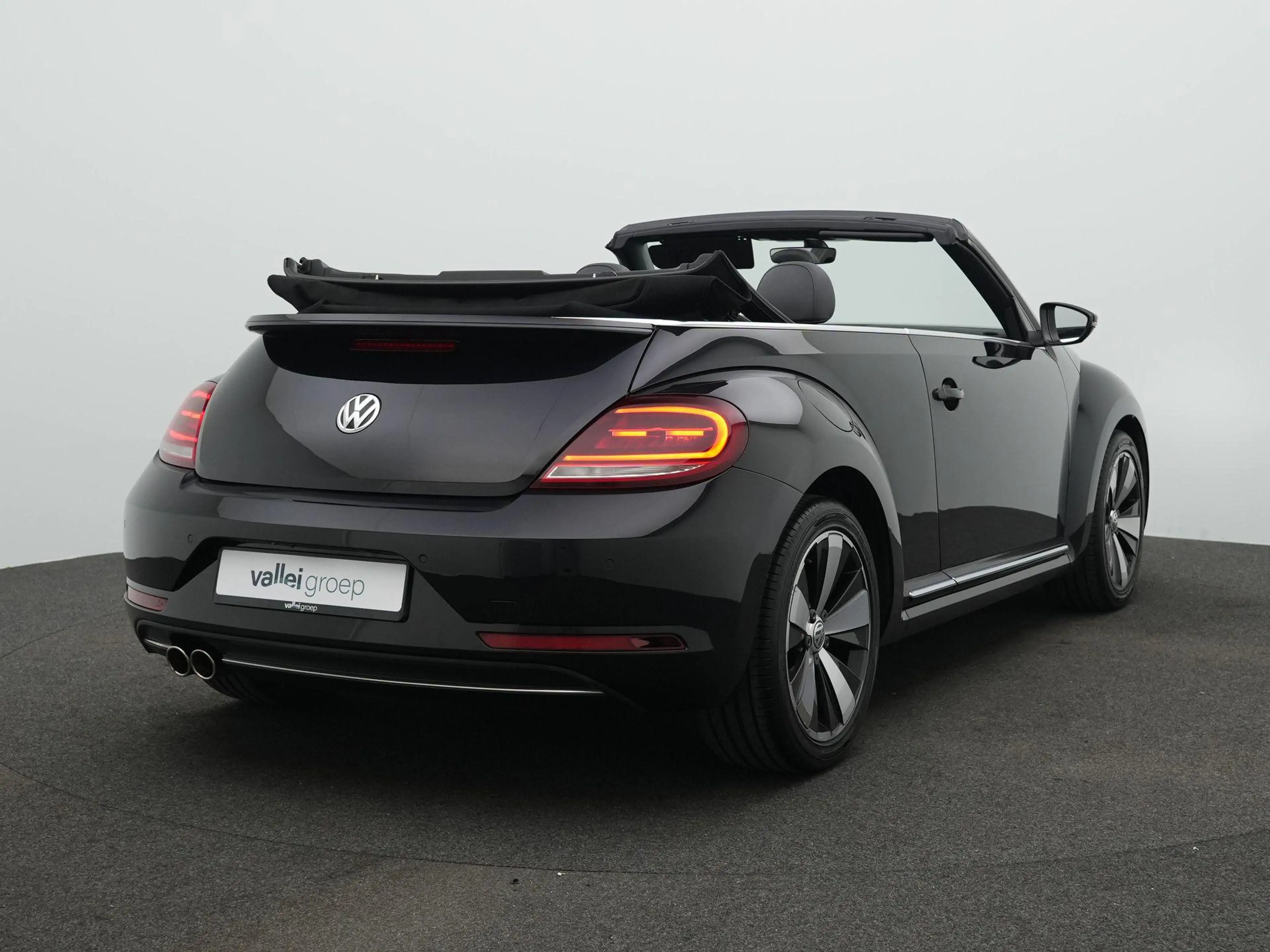 Volkswagen Beetle Cabriolet 1.4 TSI 150 pk DSG Design | Leder | Acht — photo 6