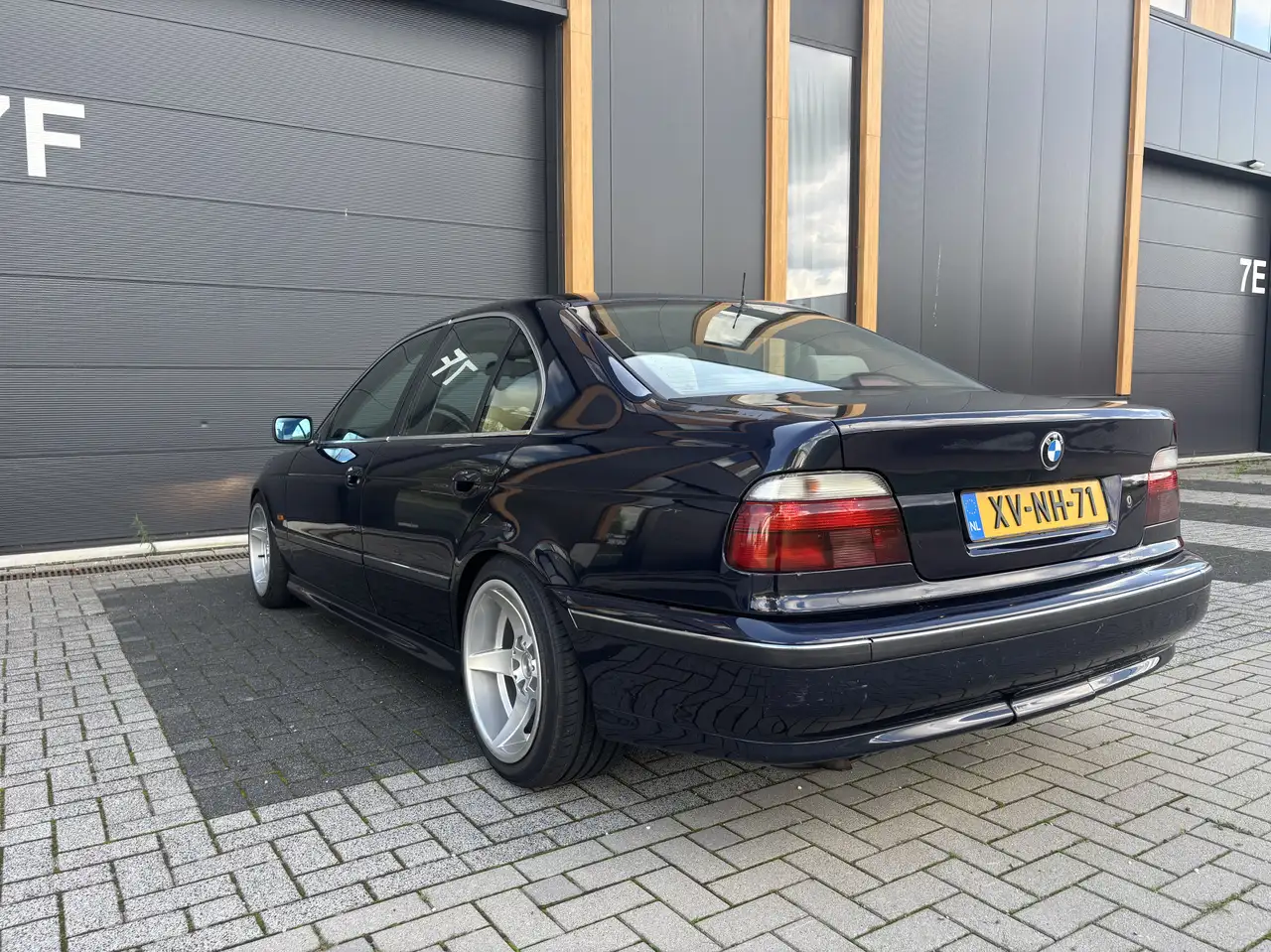 BMW 523i, foto 3