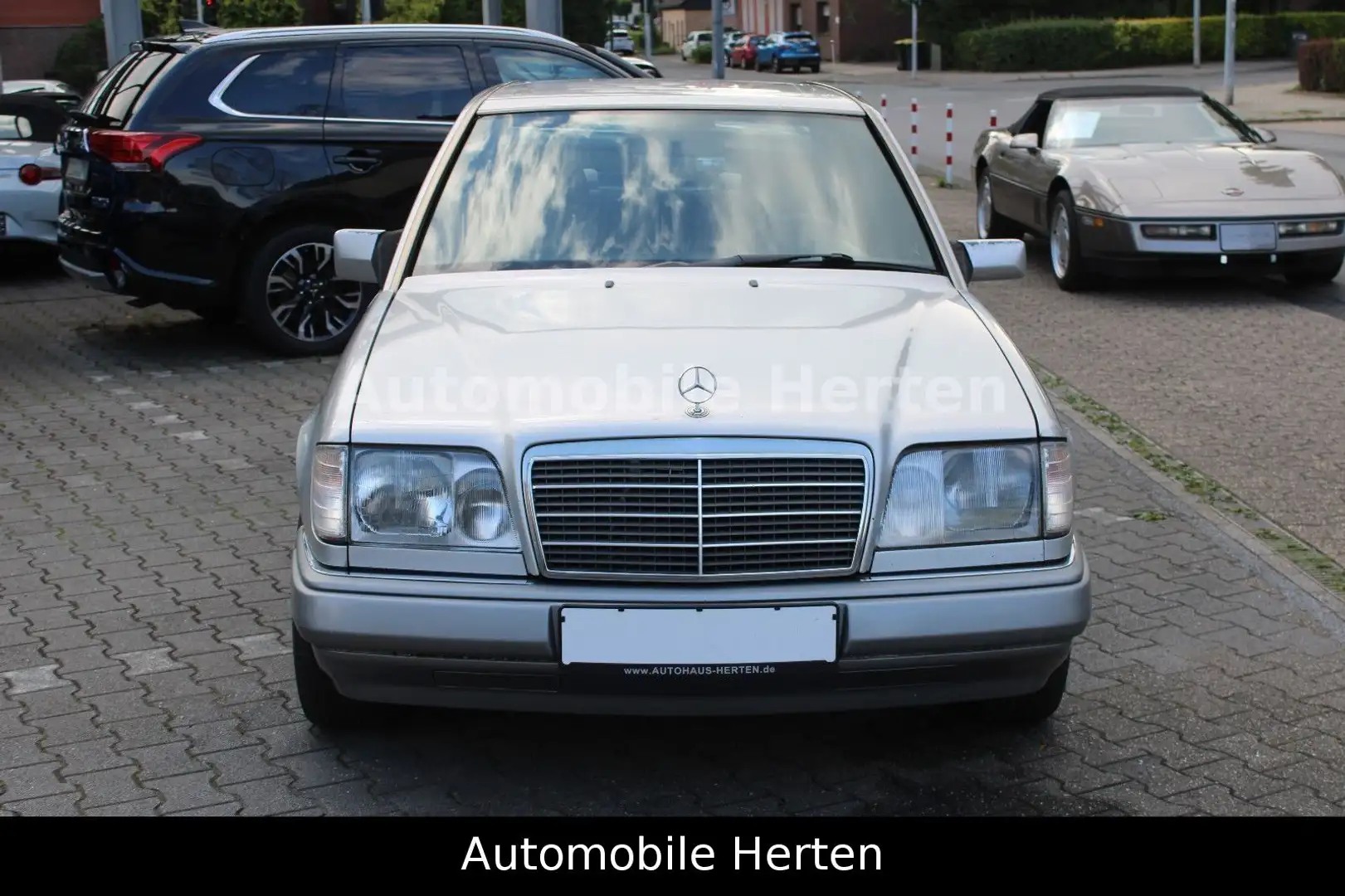 Mercedes-Benz E 200 *W124*LIMO*GUTER ZUSTAND*EL-SCHIEBEDACH! Argent - 2