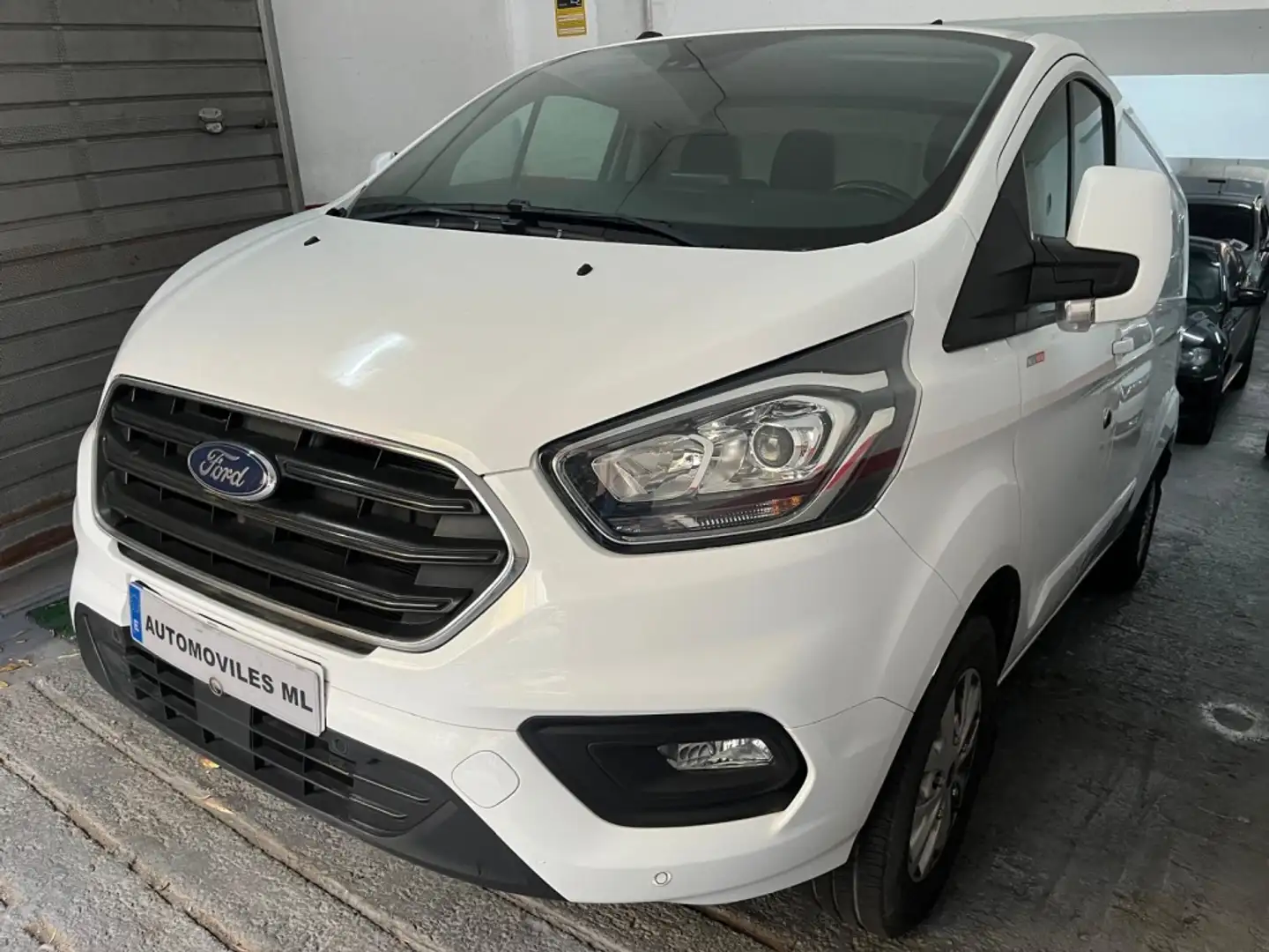 Ford Transit Custom FT 320 L2 Kombi 2.0 Ecoblue Limited 136 - 1