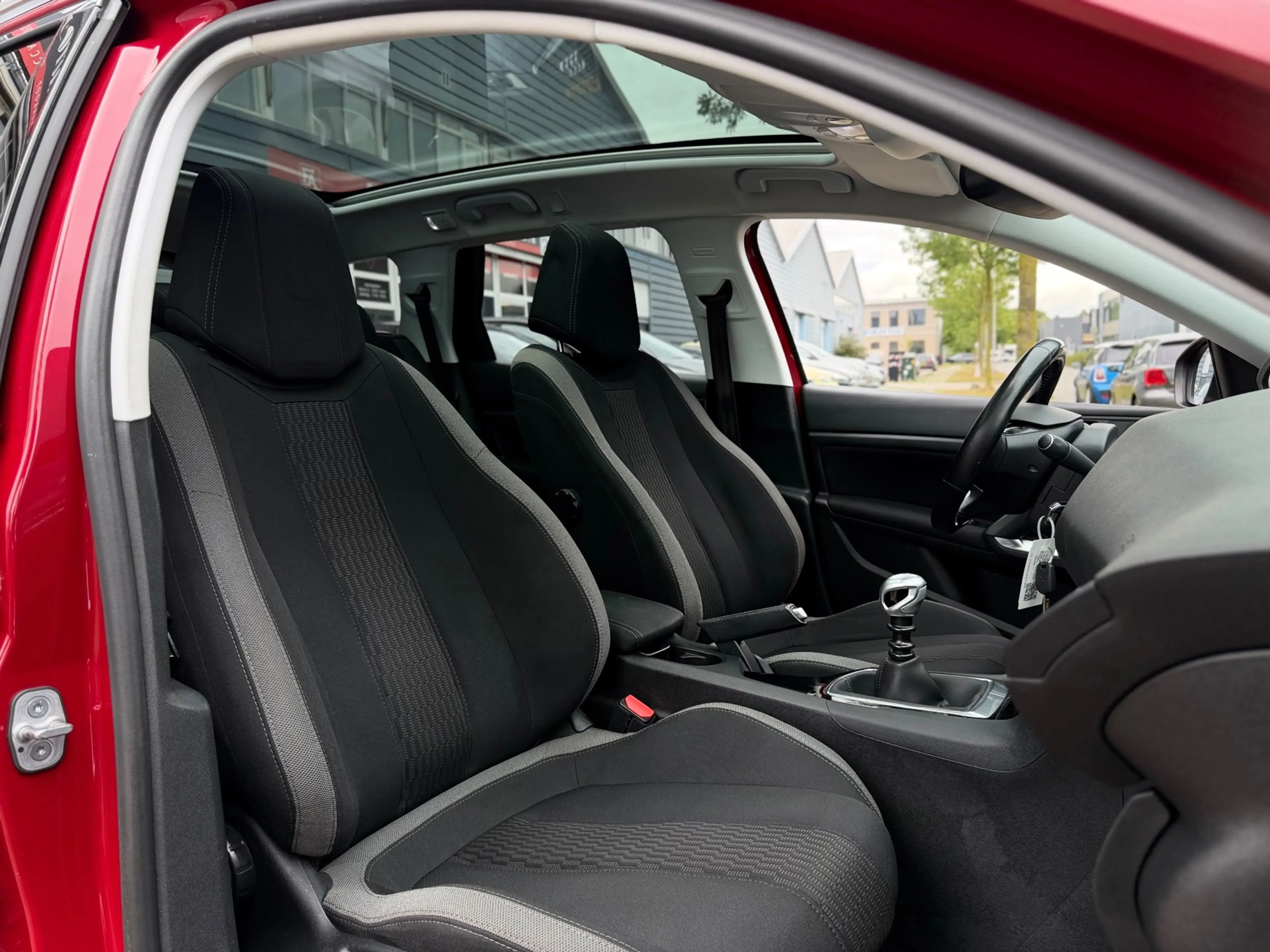 Peugeot 308 SW 1.2 PureTech Style NAVI/CAMERA/6-BAK/CRUISE | K — photo 15