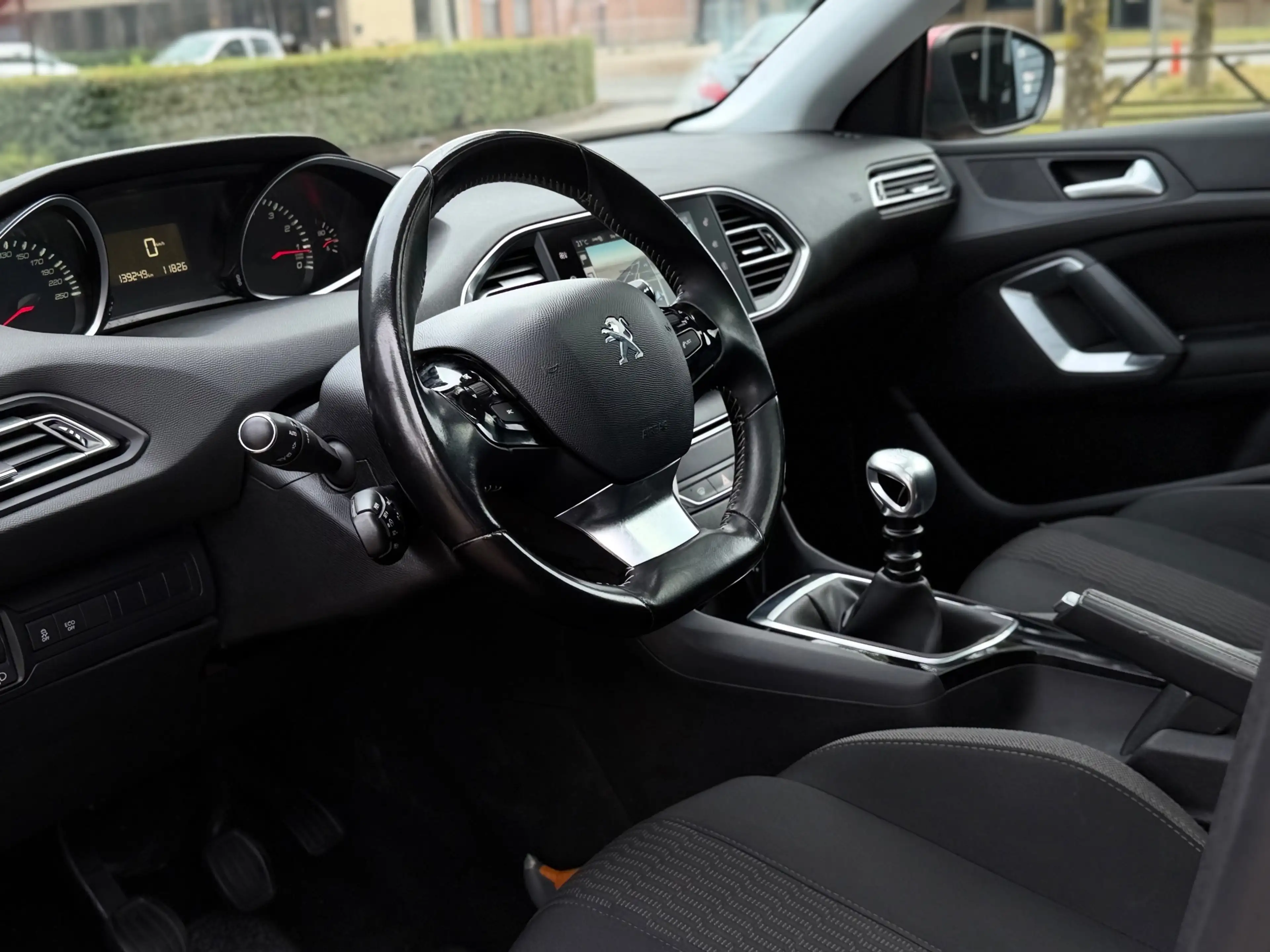 Peugeot 308 SW 1.2 PureTech Style NAVI/CAMERA/6-BAK/CRUISE | K — photo 11