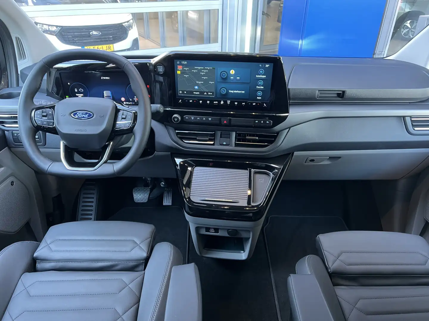 Ford Tourneo Custom 2.5 Plug-IN Hybrid 233 PK L1H1 Titanium X | Incl. Grijs - 2