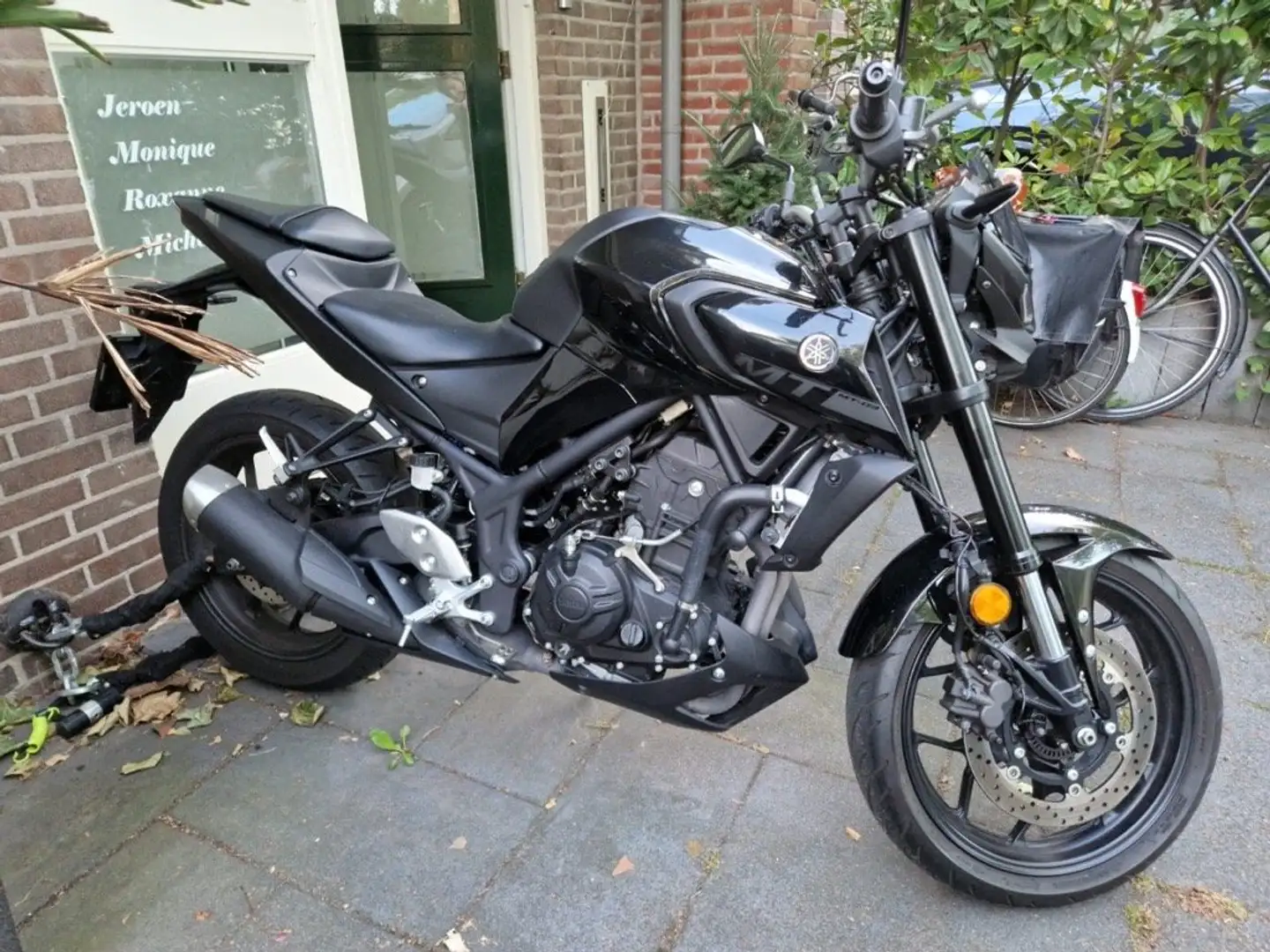 Yamaha MT-03 2020 model Noir - 1