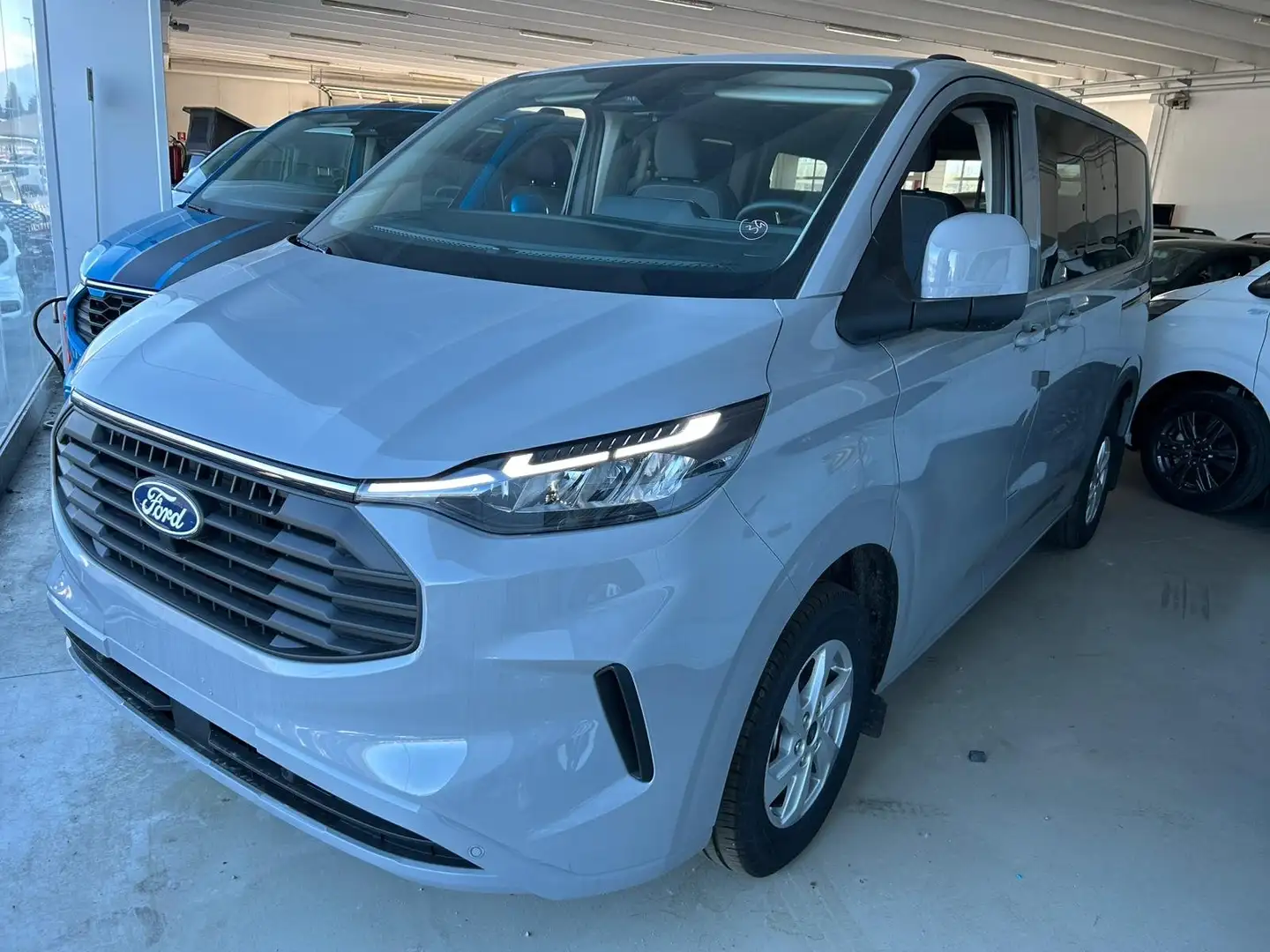 Ford Transit Custom Combi Titanium 2.0 136cv L1H1! Pronta Consegna! Grigio - 1