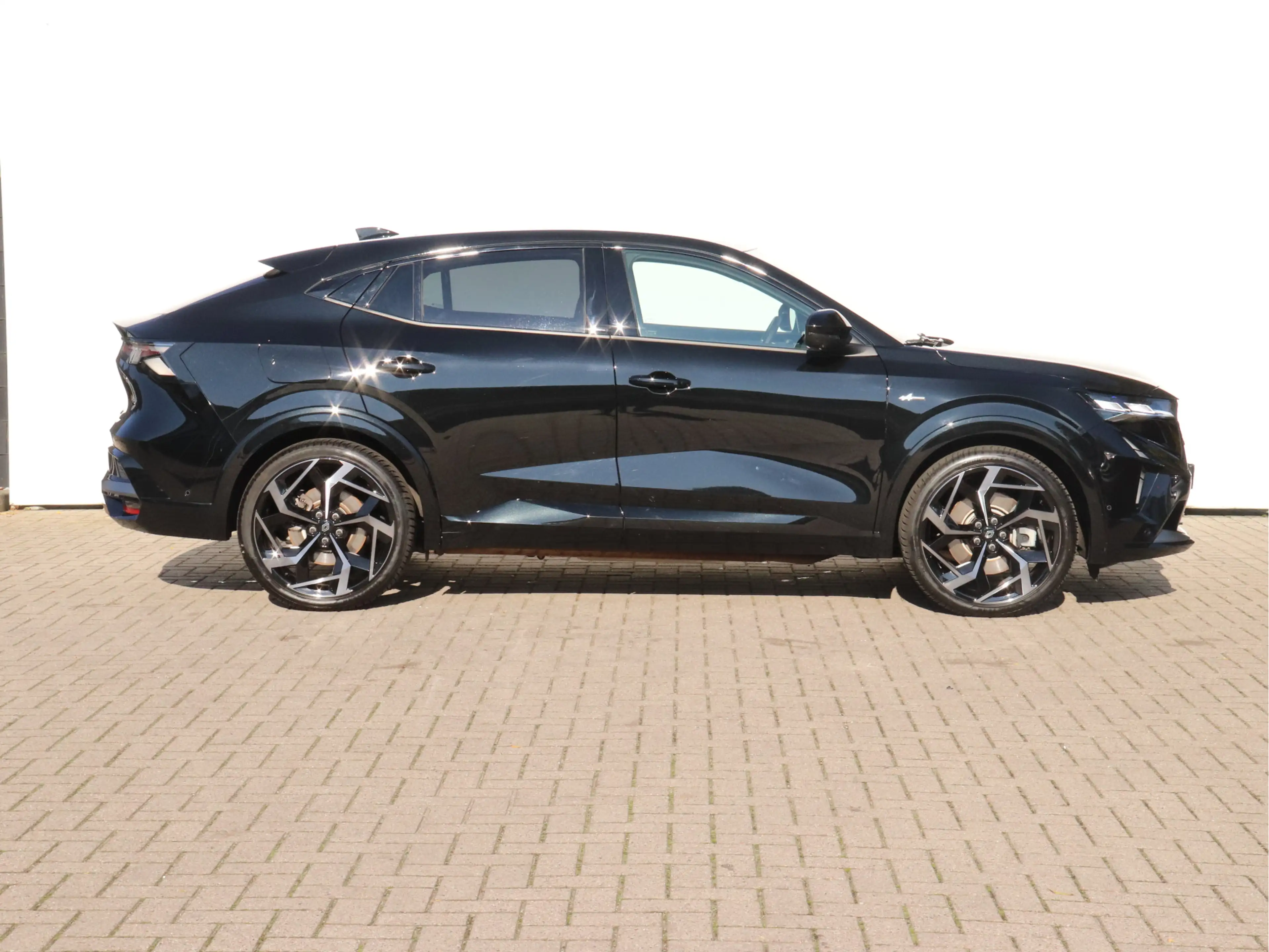 Renault Rafale 1.2 E-Tech 4x4 plug-in hybrid 300 atelier Alpine P — photo 4