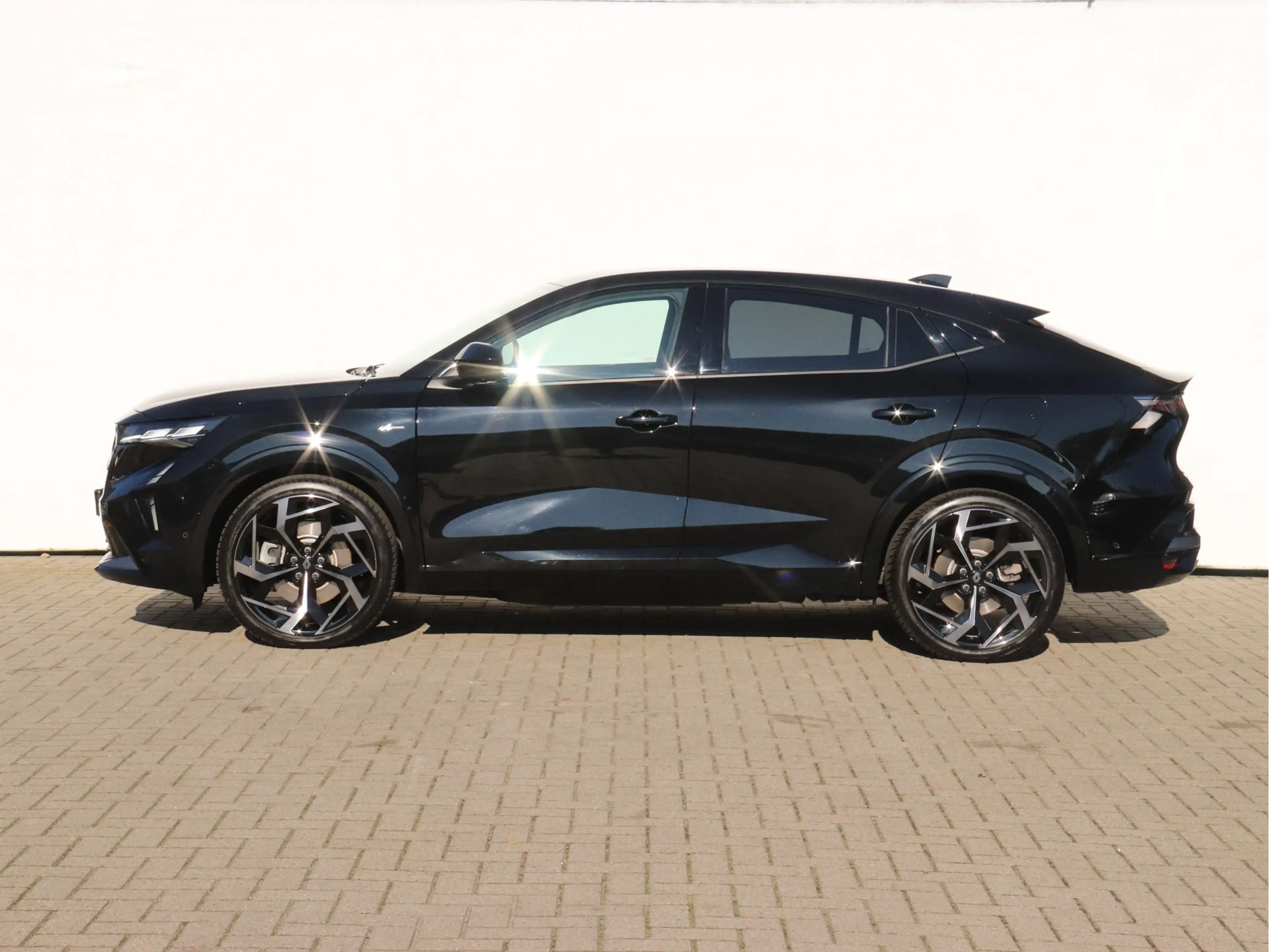 Renault Rafale 1.2 E-Tech 4x4 plug-in hybrid 300 atelier Alpine P — photo 3