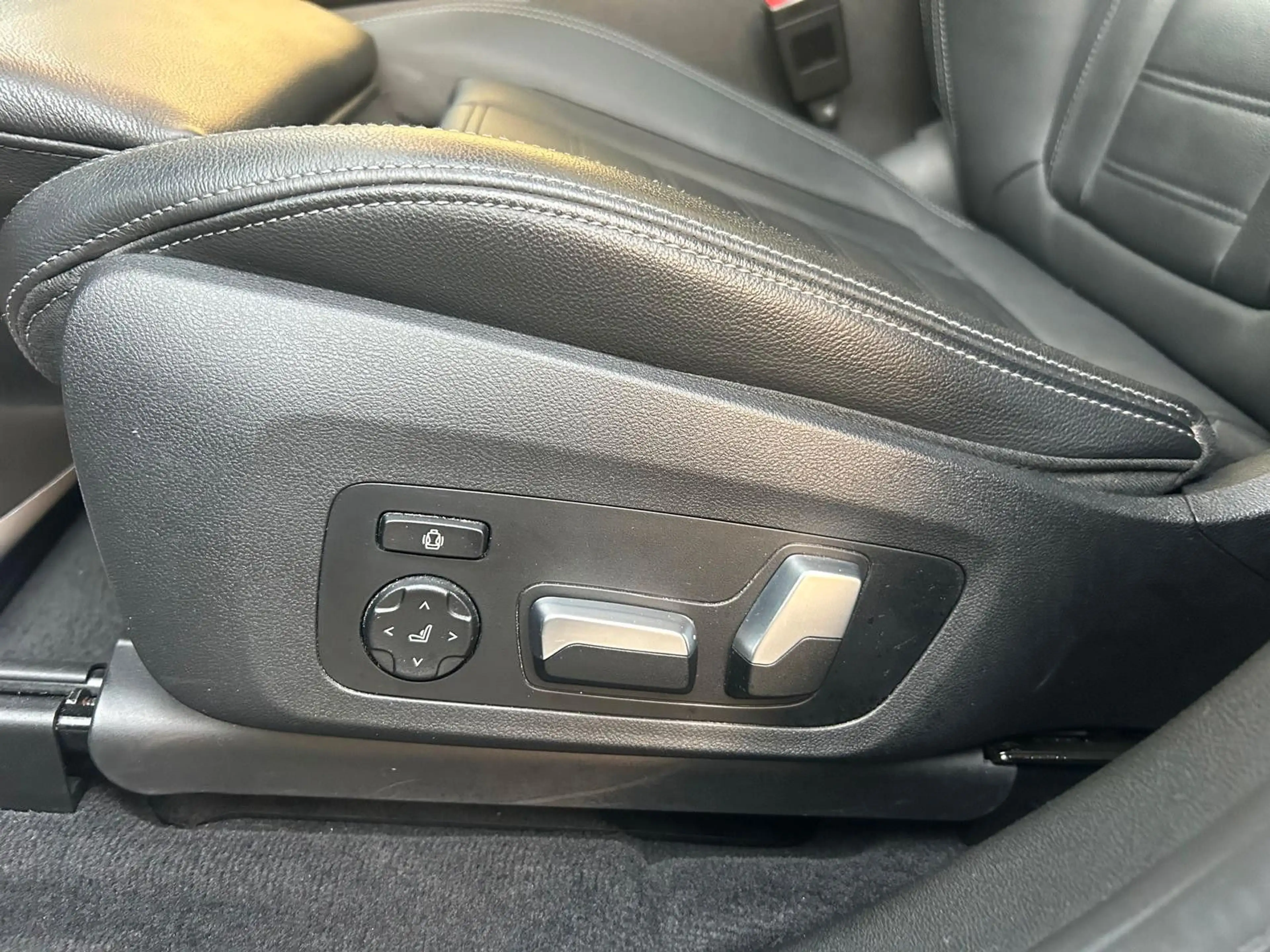 BMW X3 xDrive 30d M Sport/Kamera/Leder/Pano/AHK/ — photo 15
