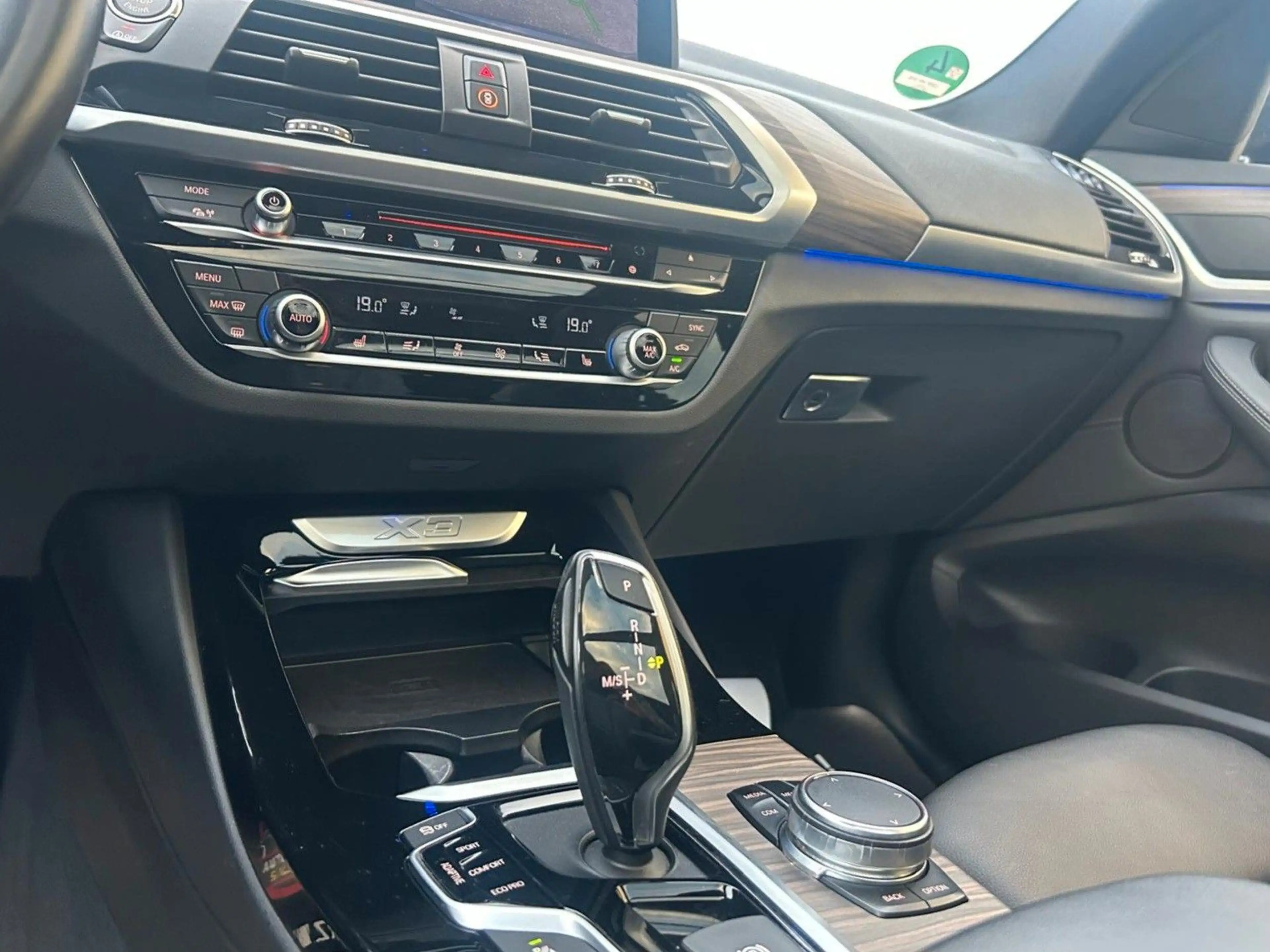 BMW X3 xDrive 30d M Sport/Kamera/Leder/Pano/AHK/ — photo 12