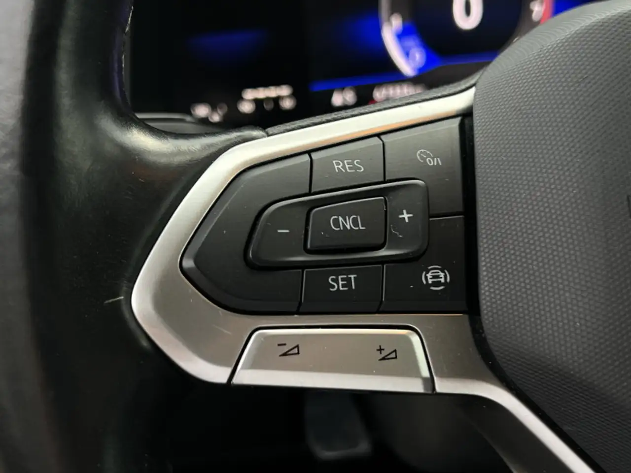 Volkswagen Polo Citadine 5 portes — photo 13
