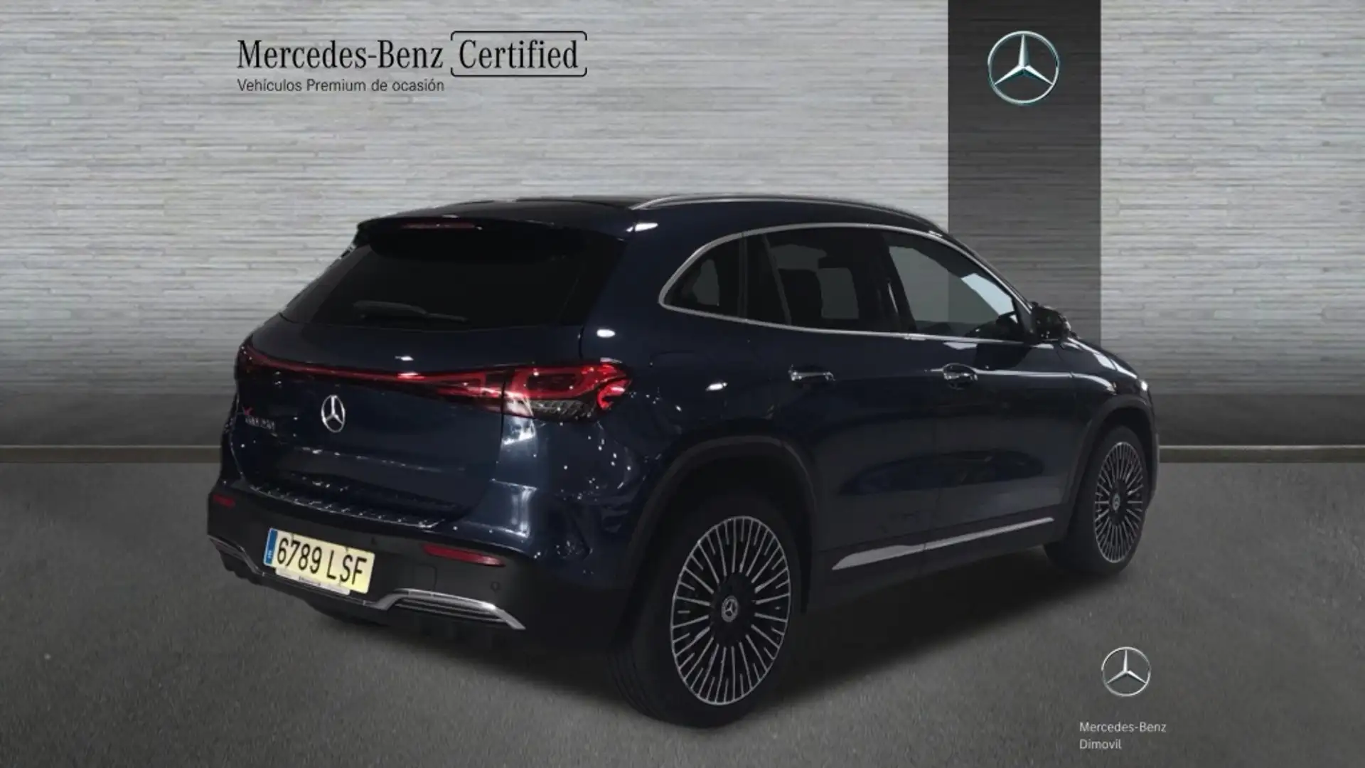 Mercedes-Benz EQA 250 AMG LINE Bleu - 2